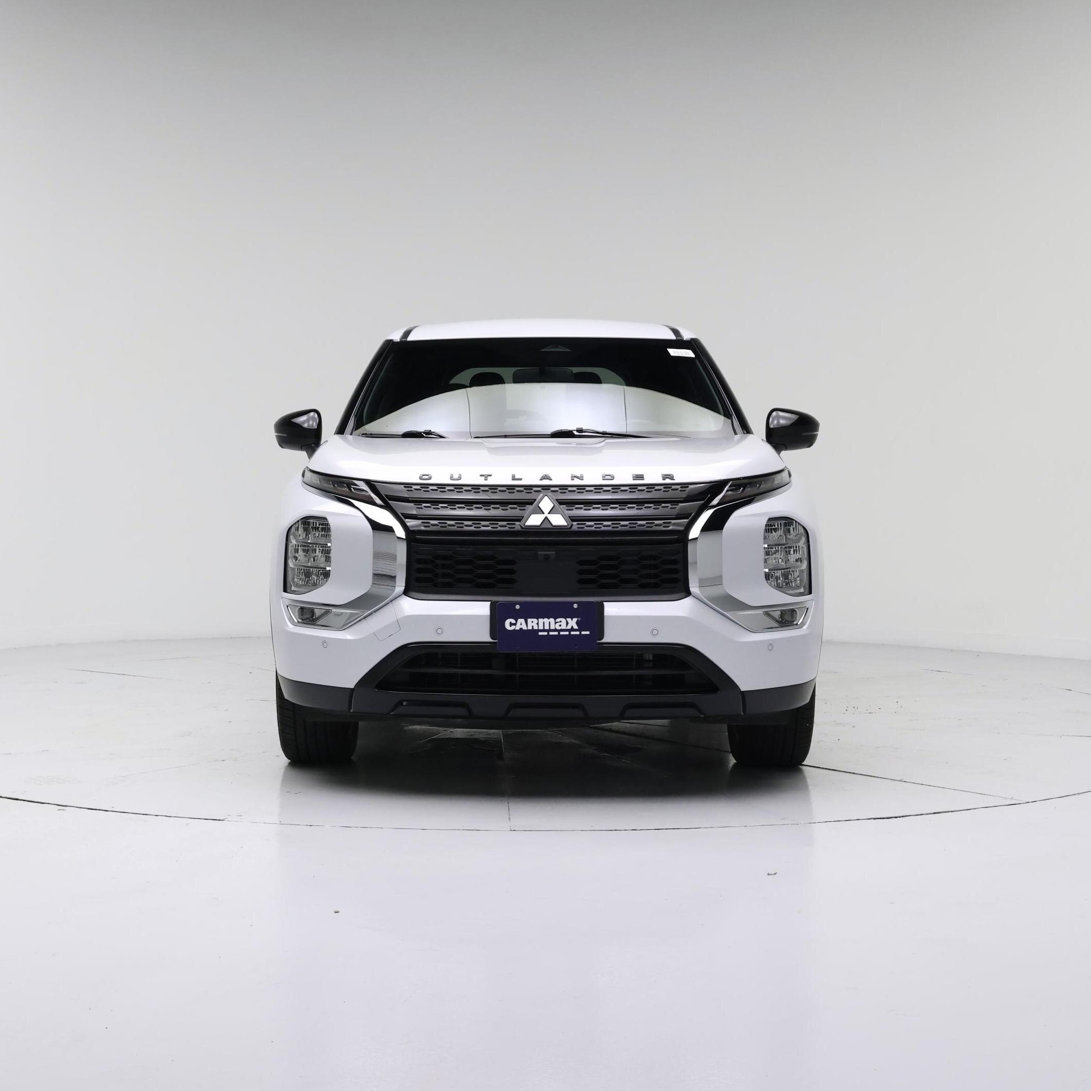 Thumbnail: 2023 Mitsubishi Outlander - 5