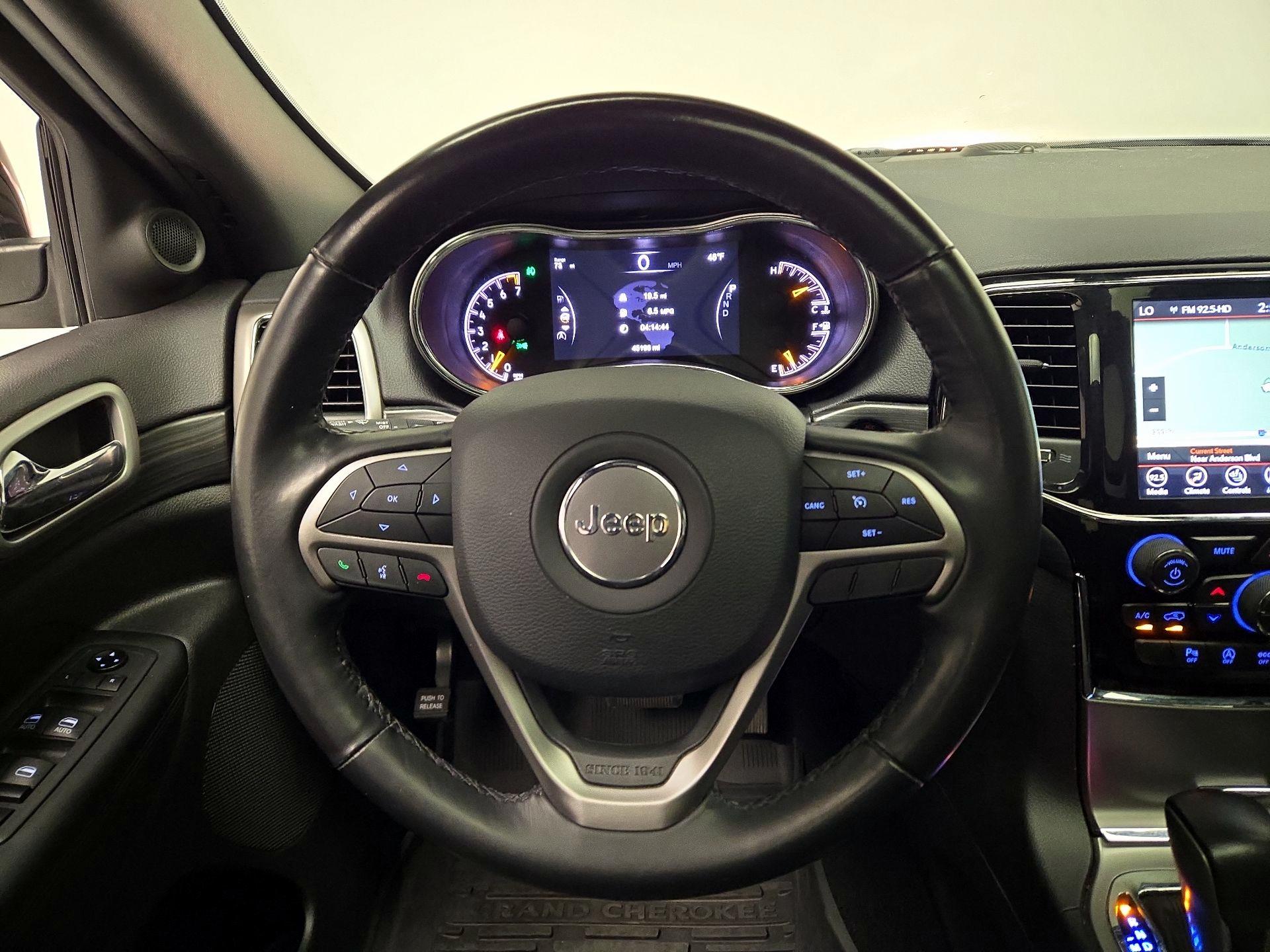 Thumbnail: 2020 Jeep Grand Cherokee - 10