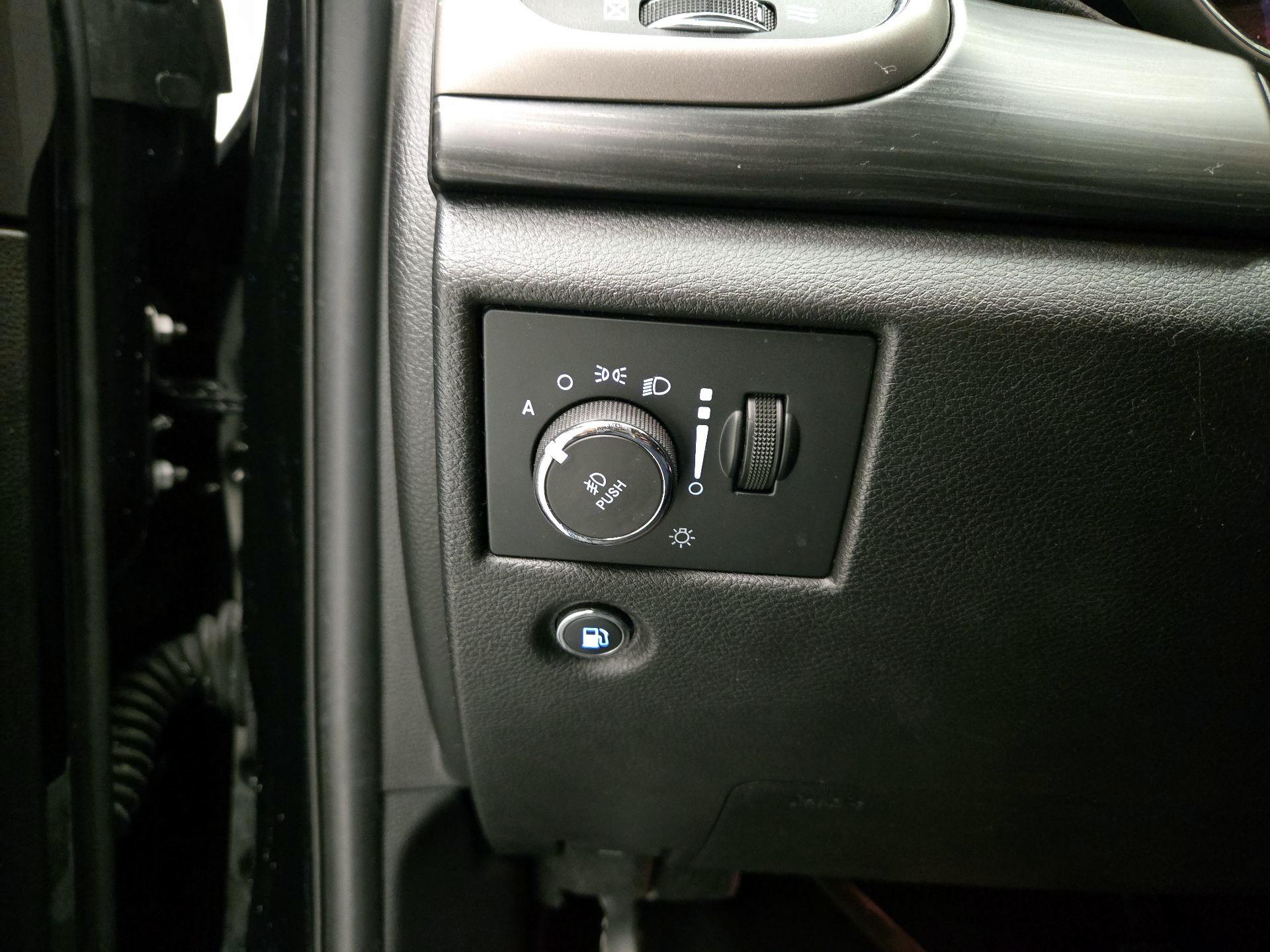 Thumbnail: 2020 Jeep Grand Cherokee - 13