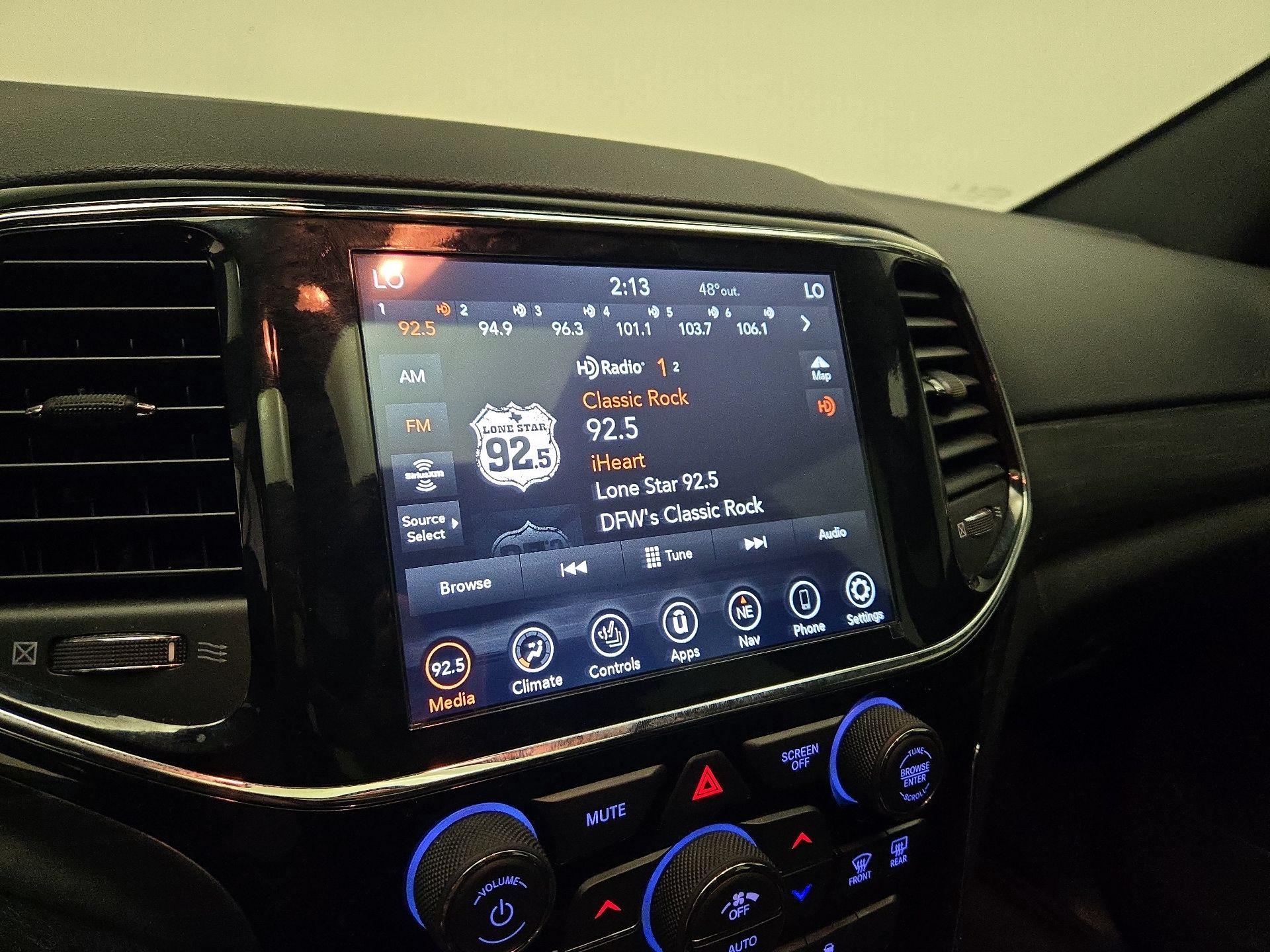 Thumbnail: 2020 Jeep Grand Cherokee - 16