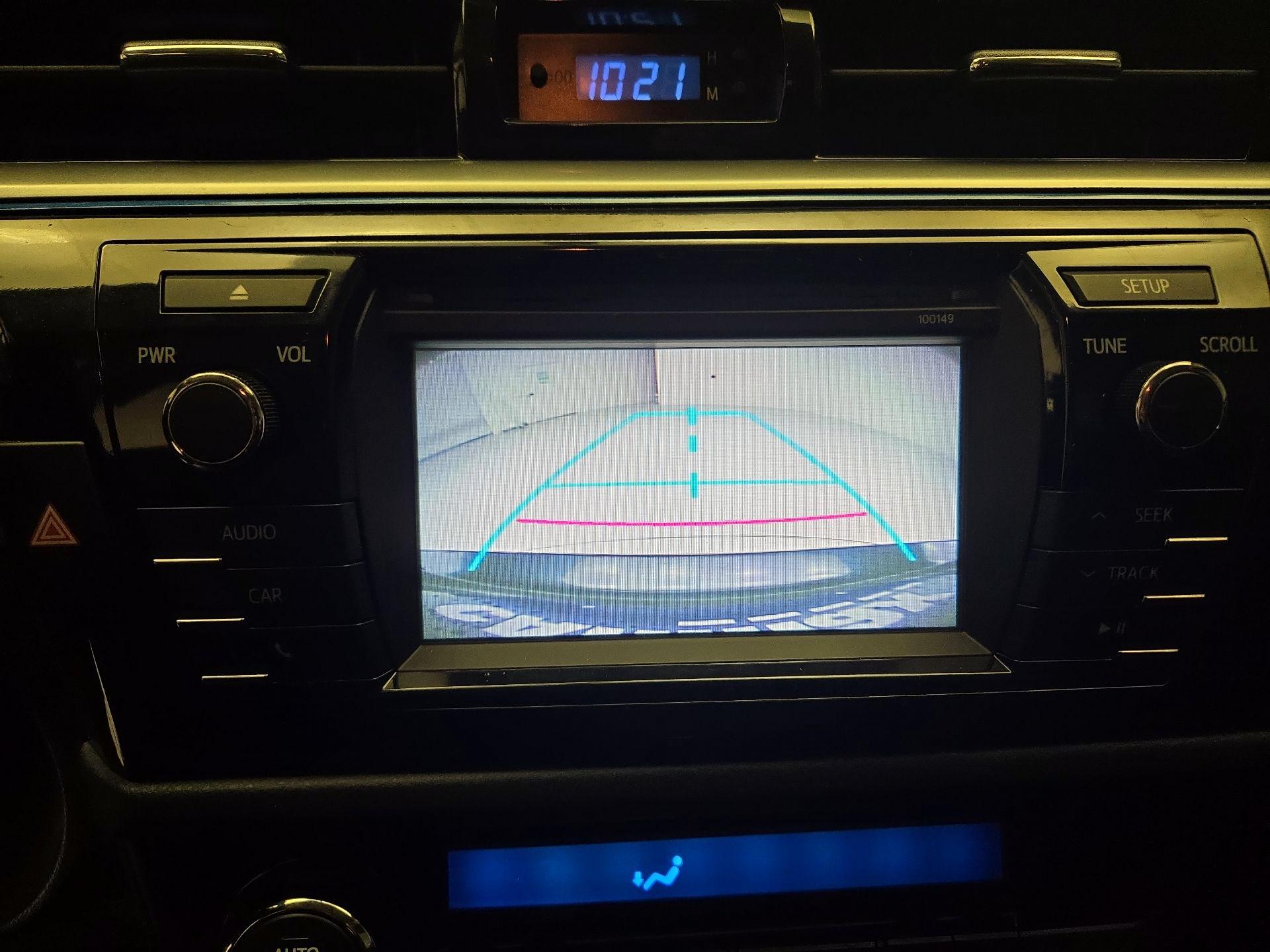 Thumbnail: 2015 Toyota Corolla - 14