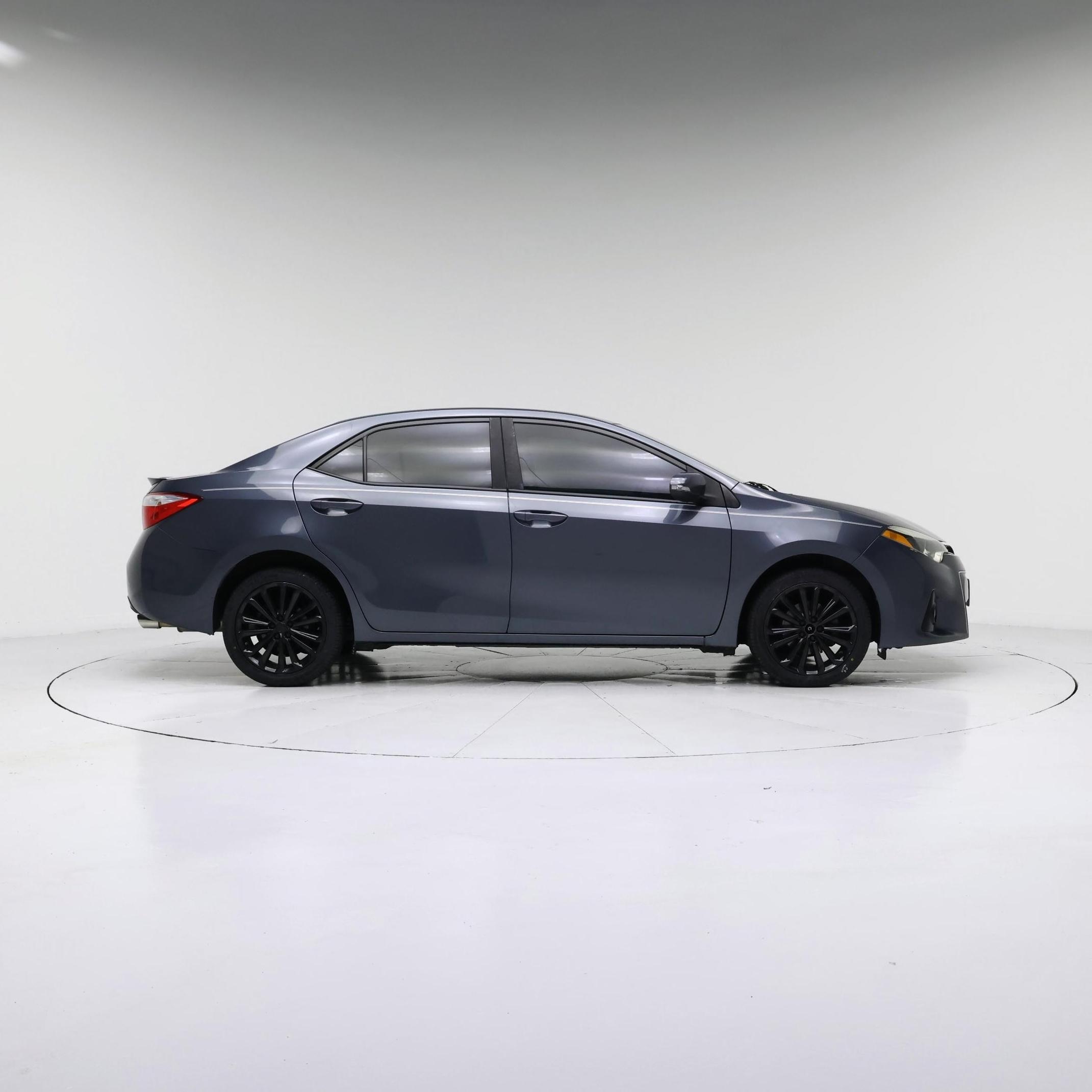 Thumbnail: 2015 Toyota Corolla - 3