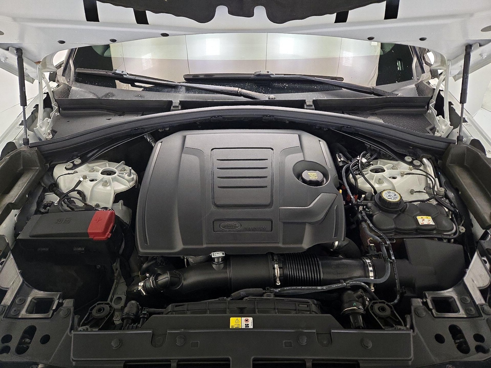 2023 Land Rover Range Rover Velar S - Photo 23