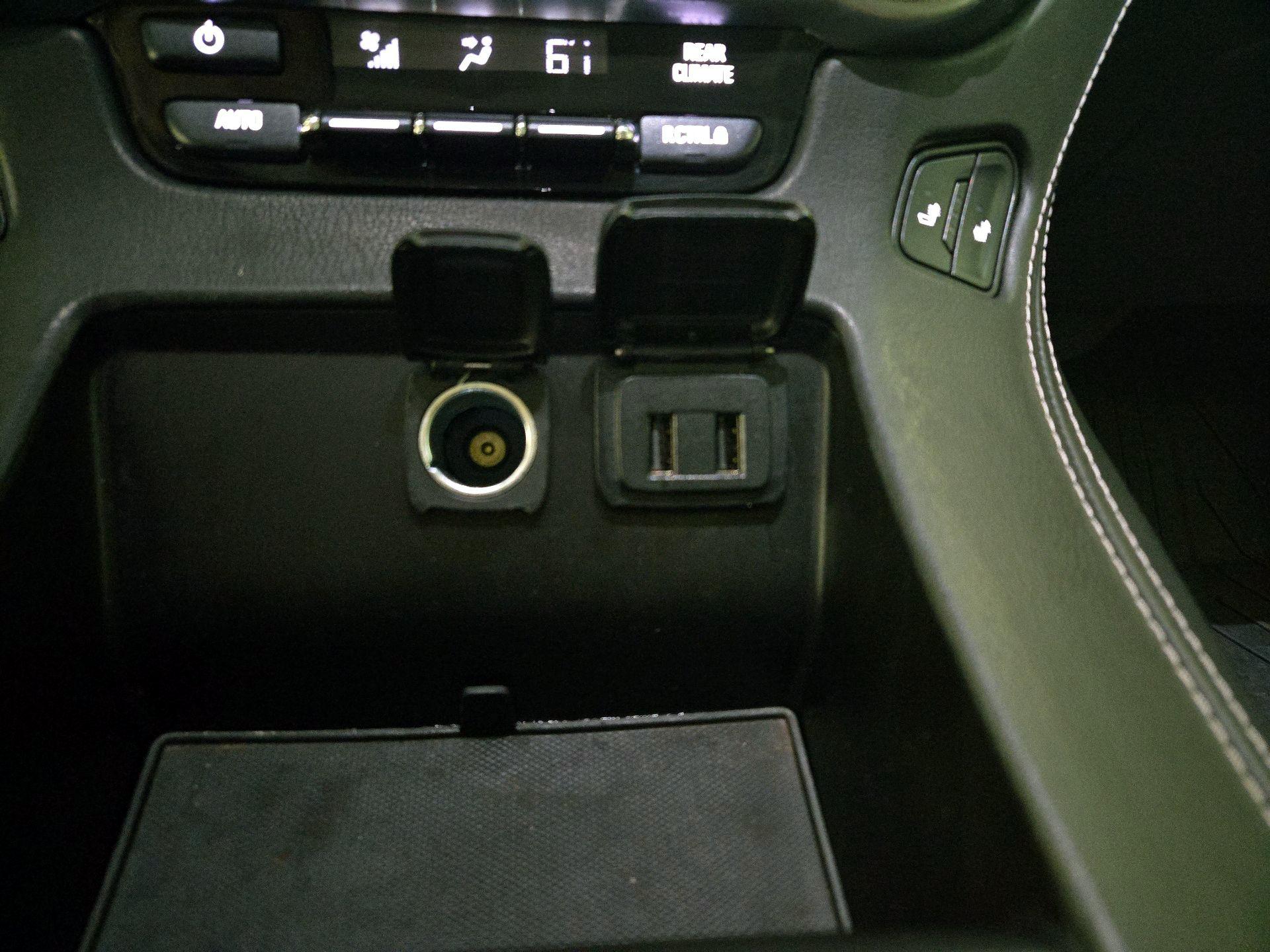 Thumbnail: 2020 Chevrolet Tahoe - 18