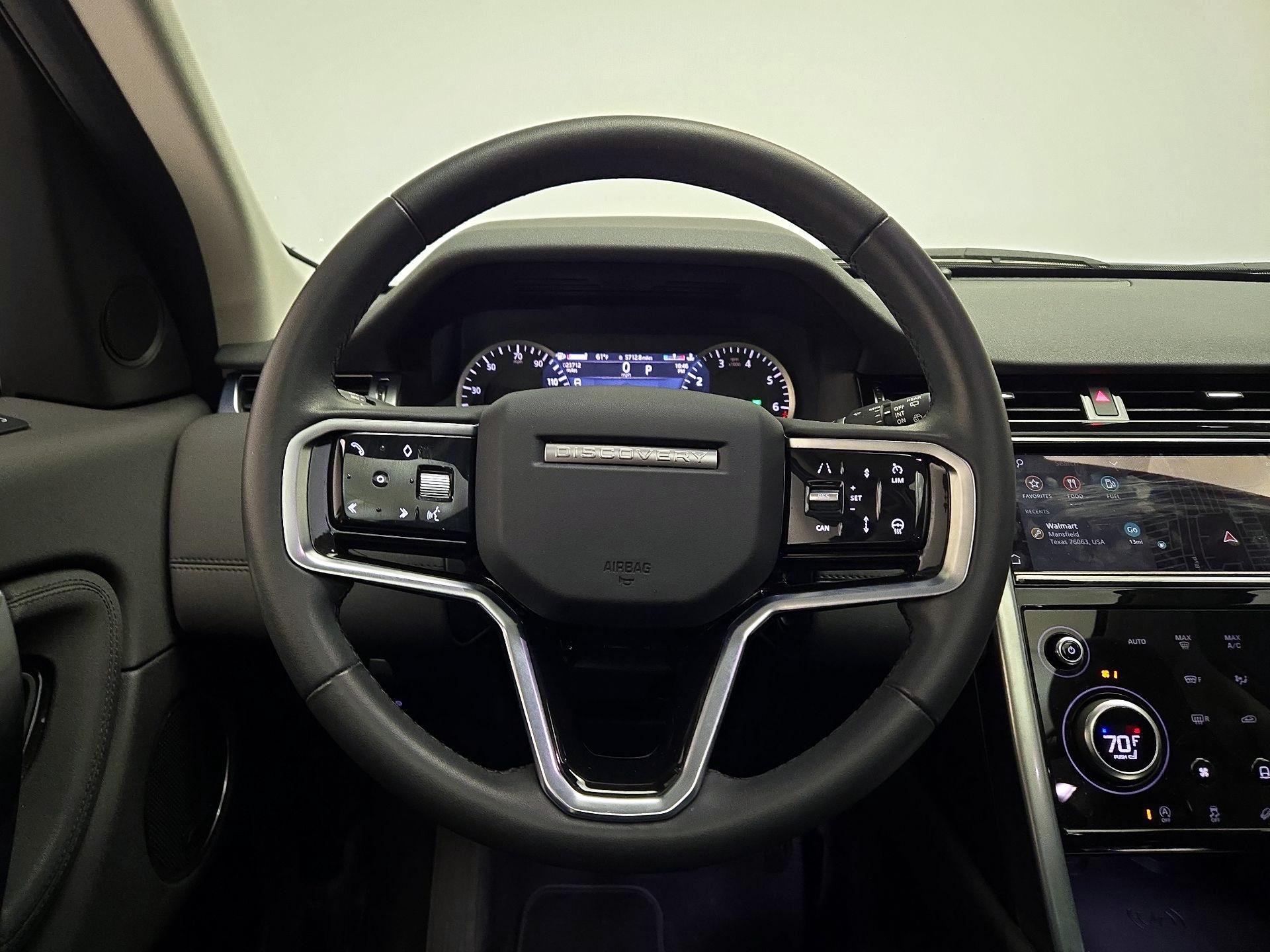 Thumbnail: 2023 Land Rover Discovery Sport - 10