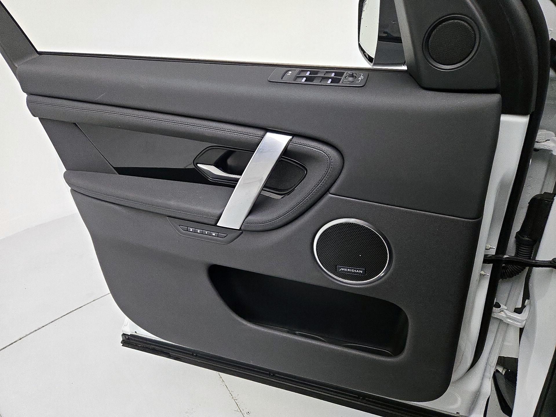 Thumbnail: 2023 Land Rover Discovery Sport - 12