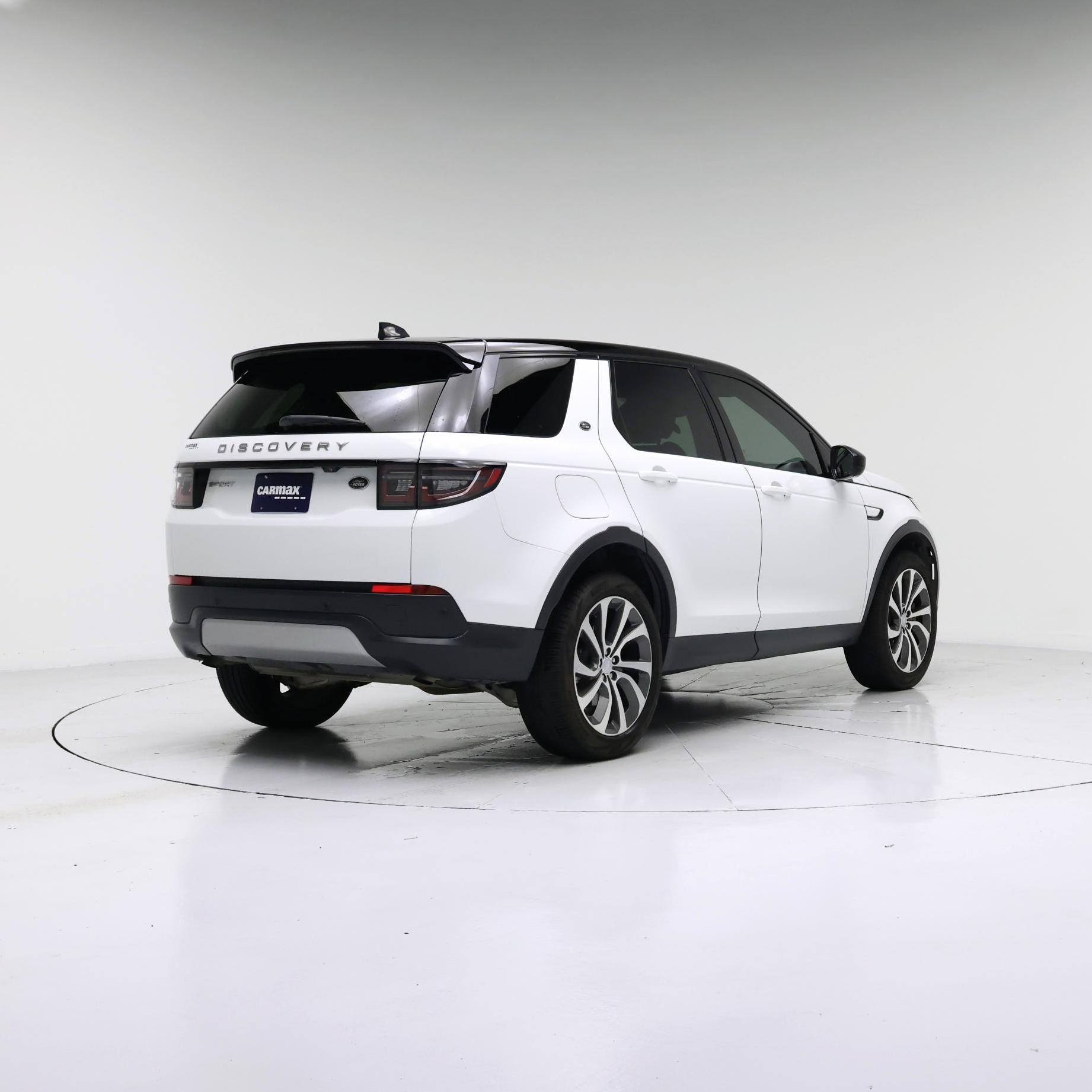 Thumbnail: 2023 Land Rover Discovery Sport - 8