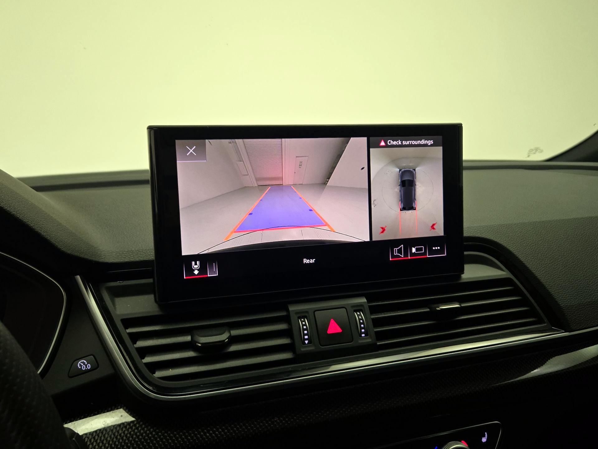 Thumbnail: 2025 Audi SQ5 - 15