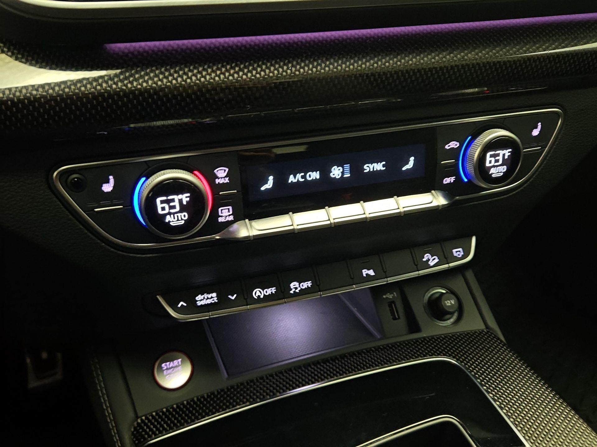 Thumbnail: 2025 Audi SQ5 - 17