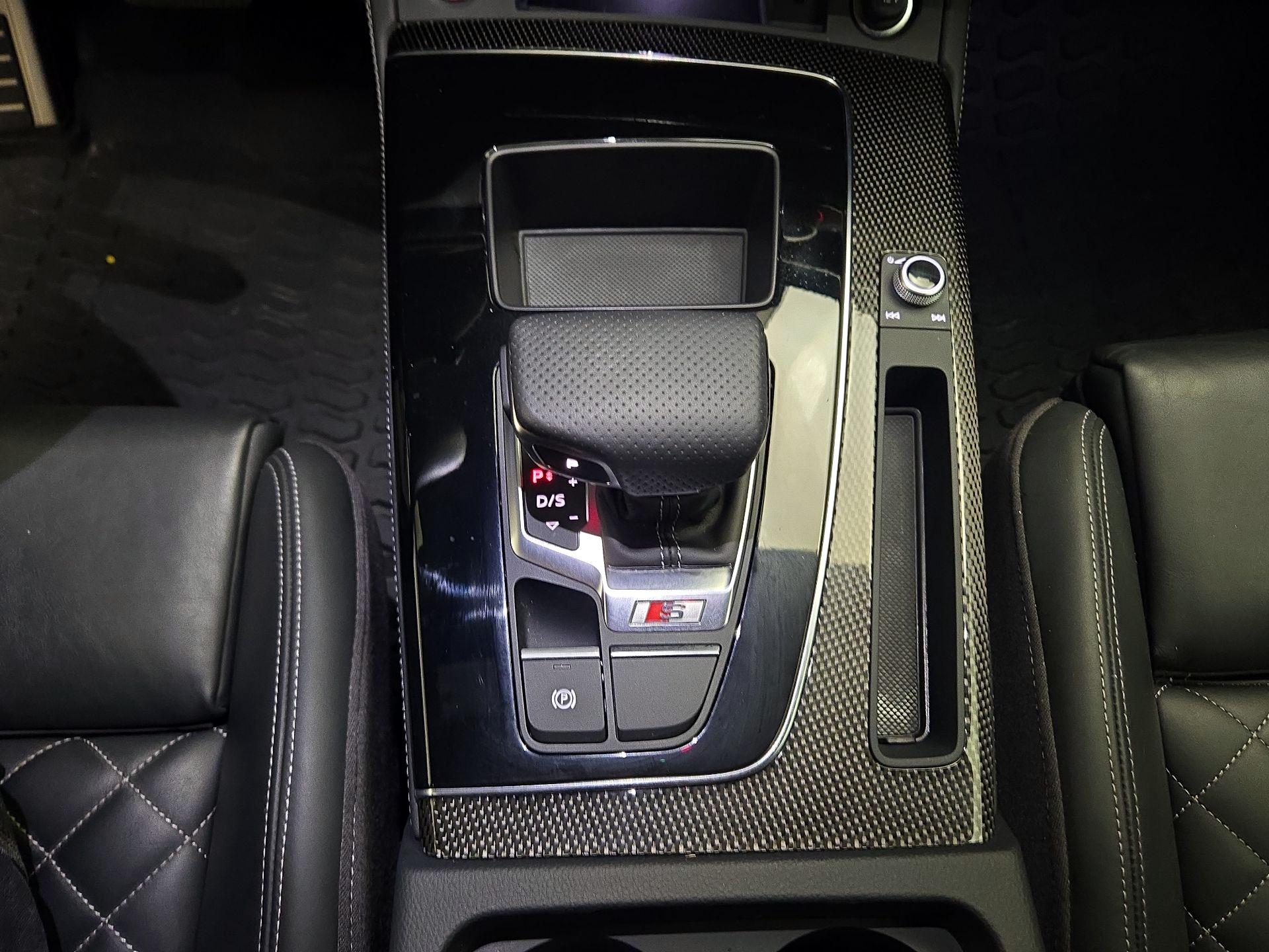 Thumbnail: 2025 Audi SQ5 - 18