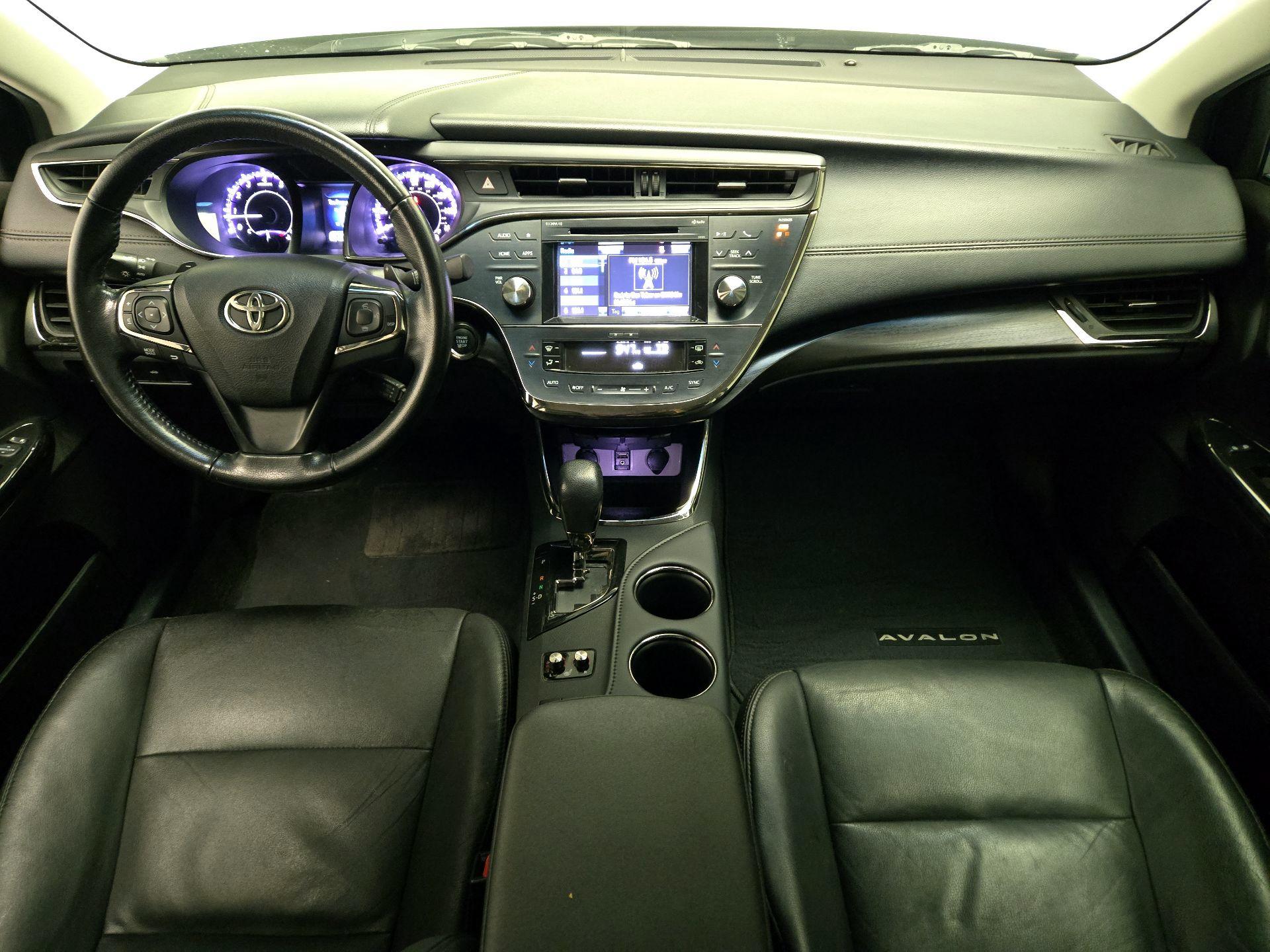 Thumbnail: 2016 Toyota Avalon - 9