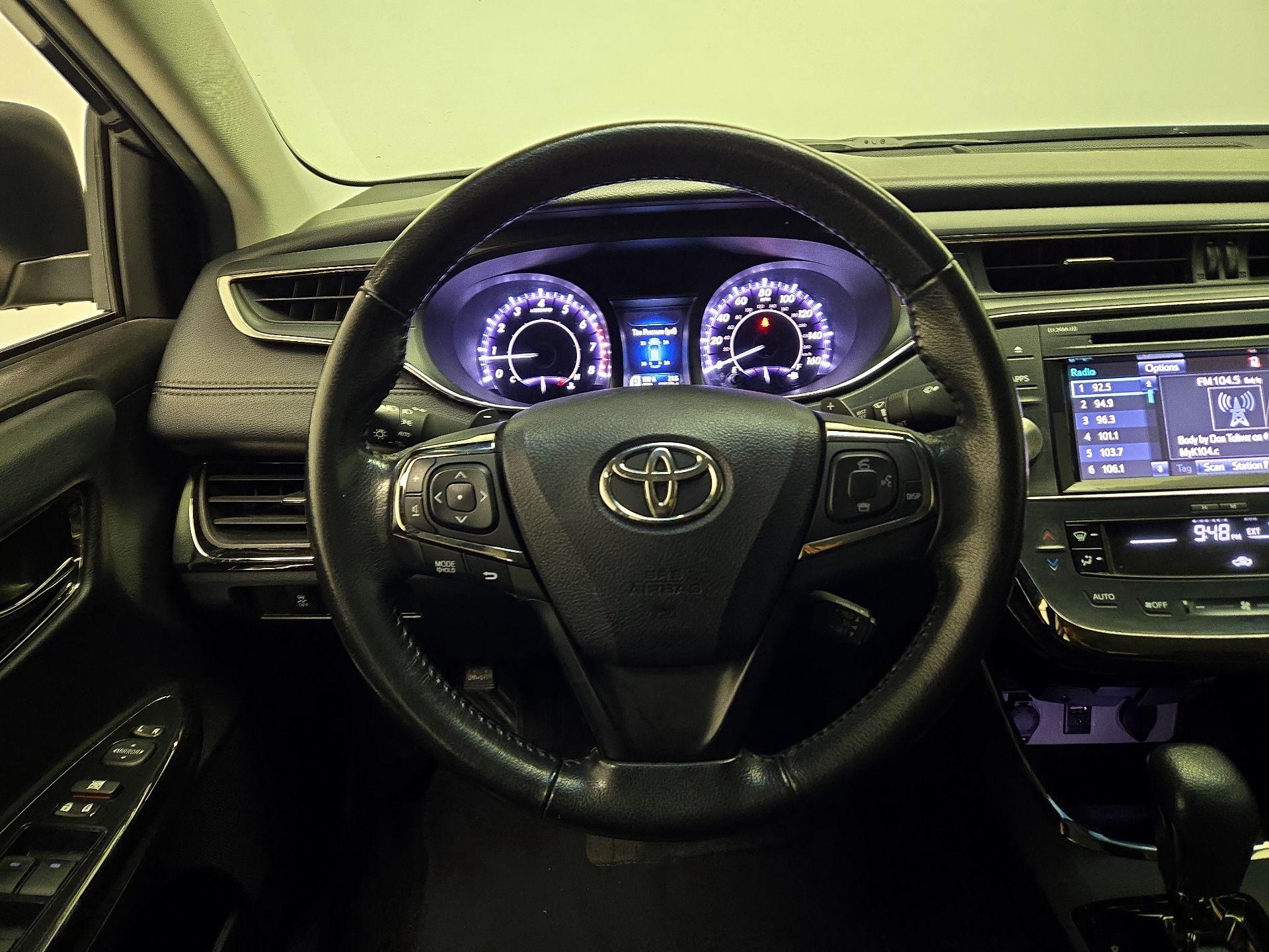 Thumbnail: 2016 Toyota Avalon - 10