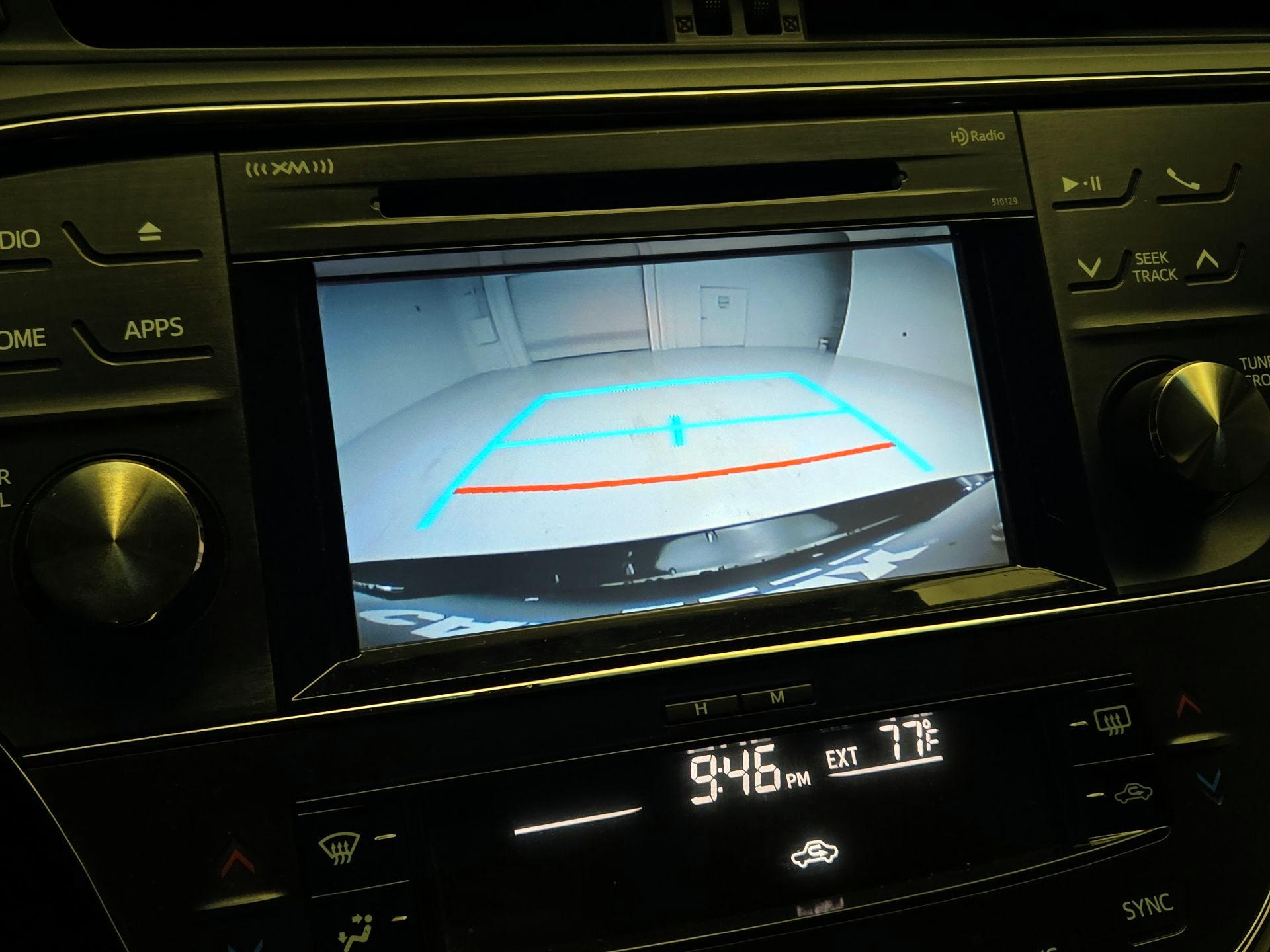 Thumbnail: 2016 Toyota Avalon - 14
