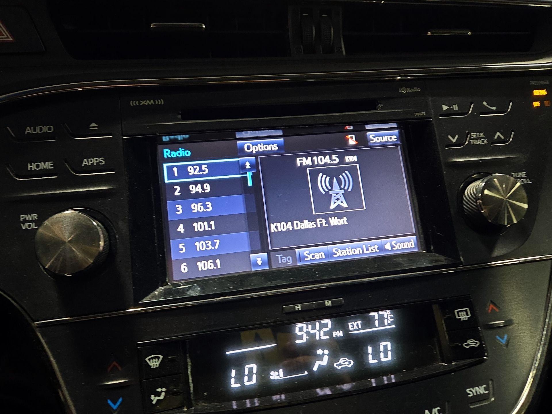 Thumbnail: 2016 Toyota Avalon - 15