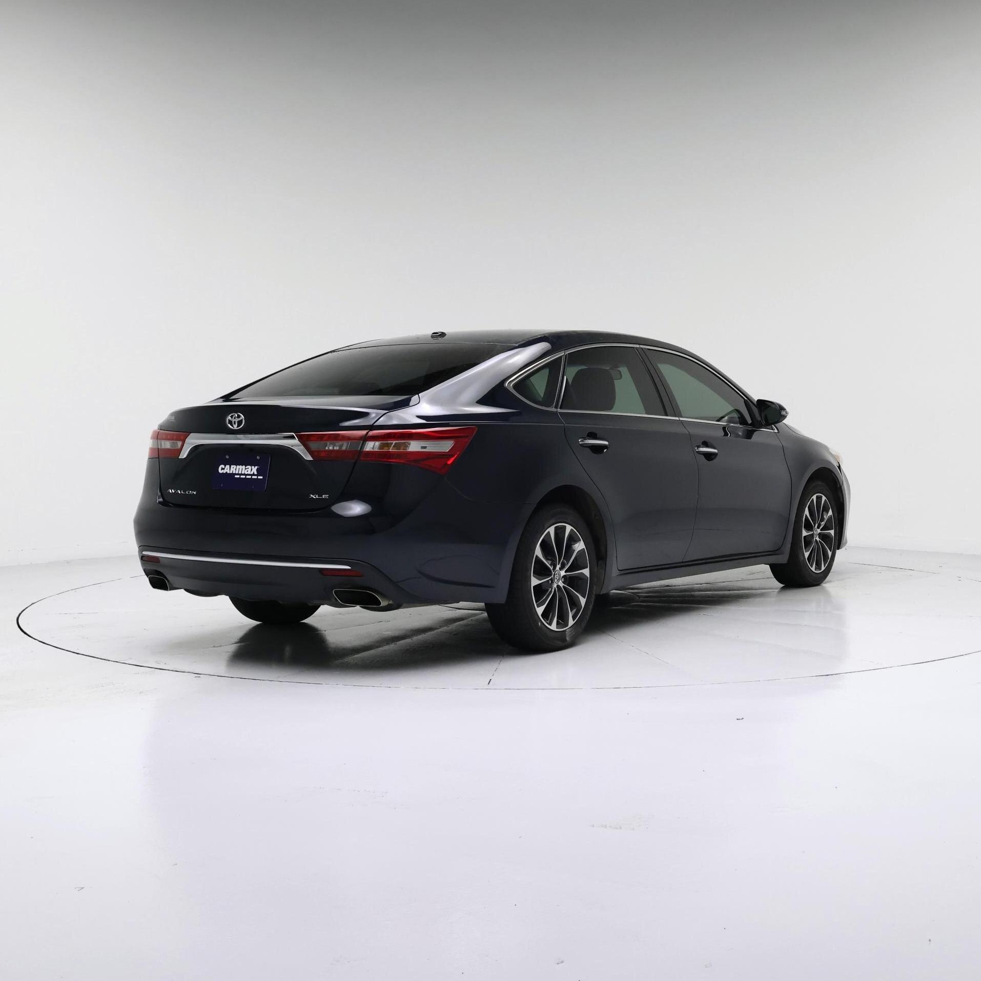 Thumbnail: 2016 Toyota Avalon - 8