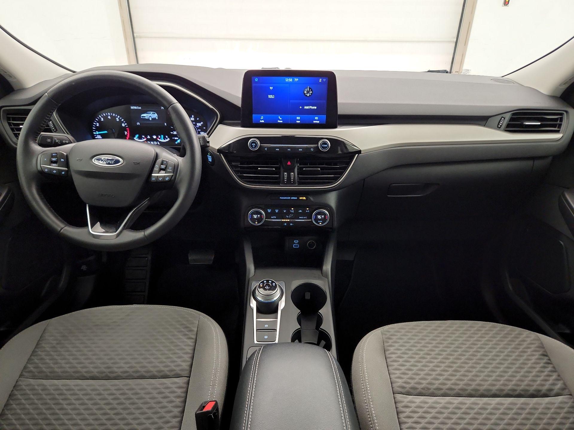 Thumbnail: 2021 Ford Escape - 9