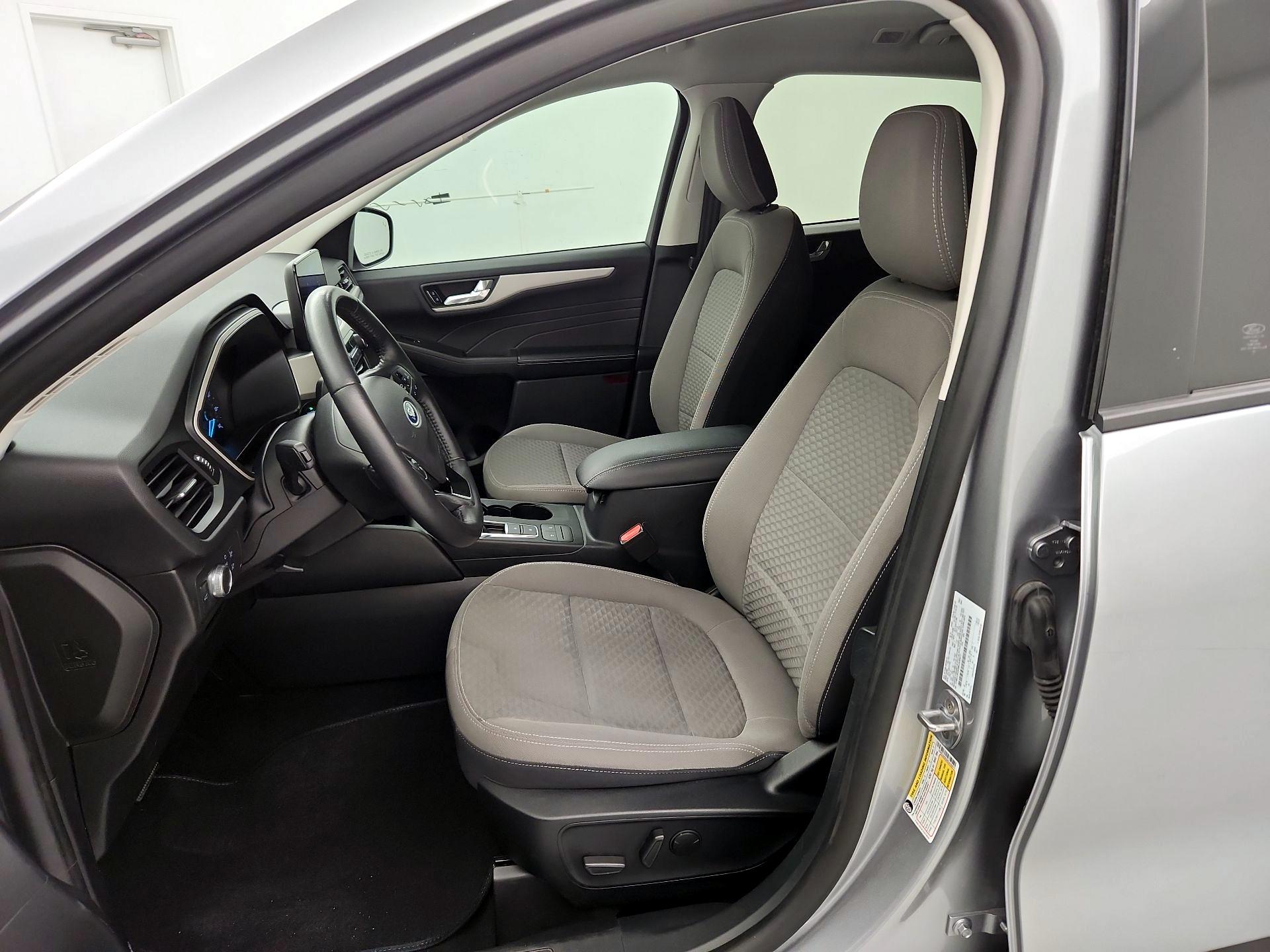 Thumbnail: 2021 Ford Escape - 11