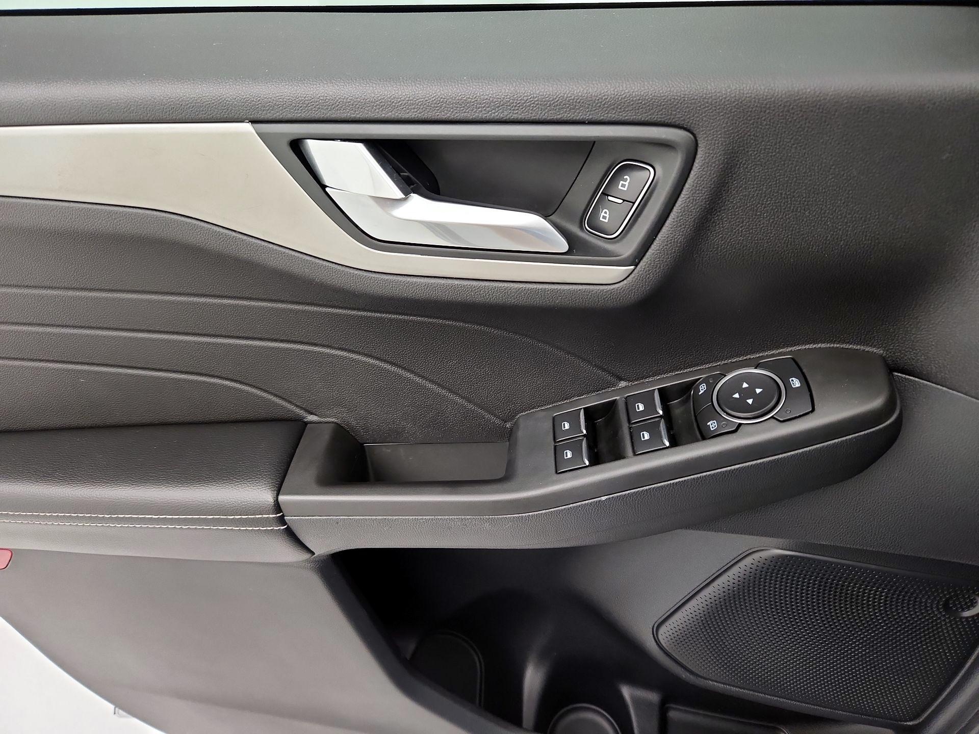 Thumbnail: 2021 Ford Escape - 12