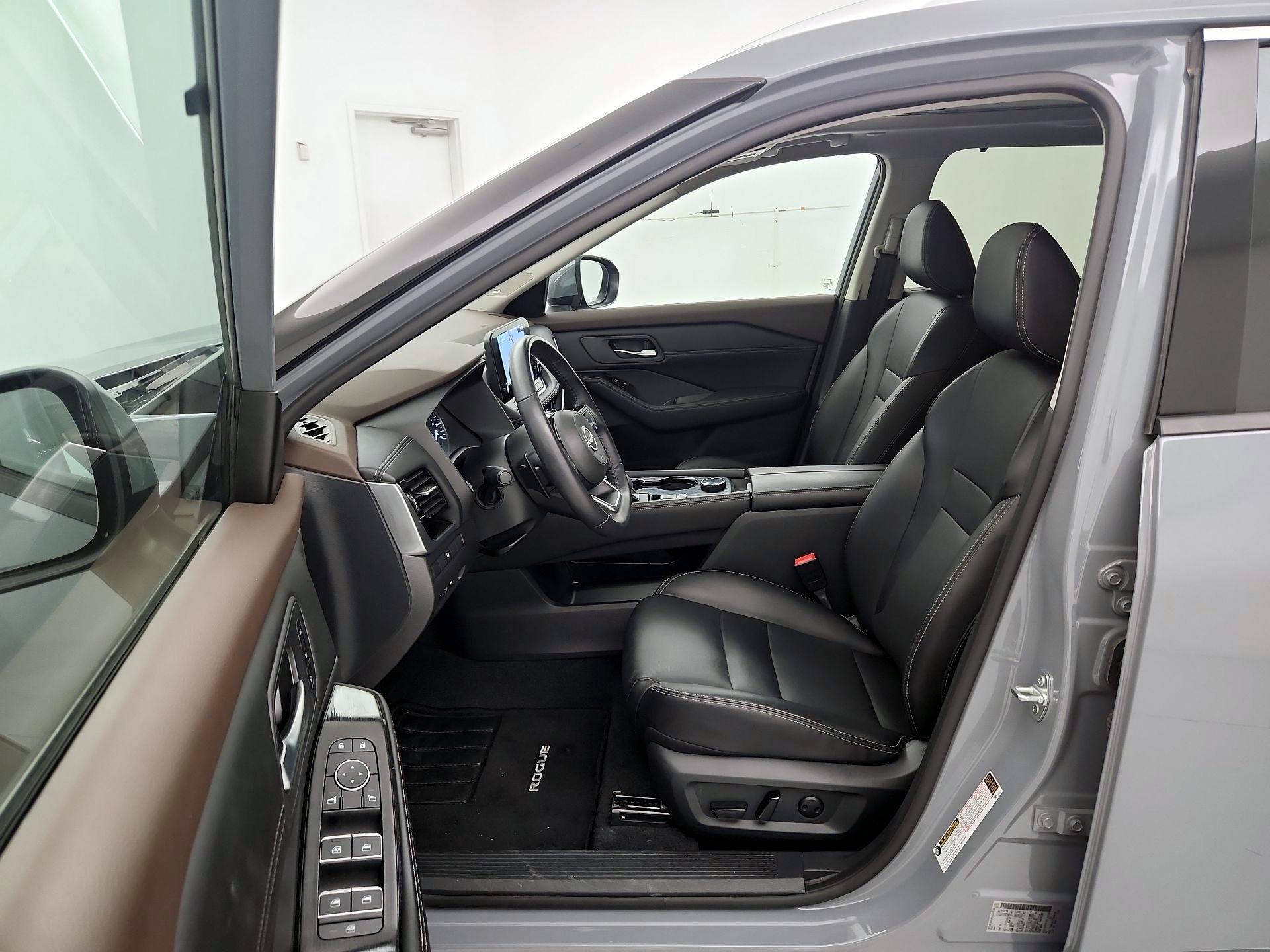 Thumbnail: 2023 Nissan Rogue - 11