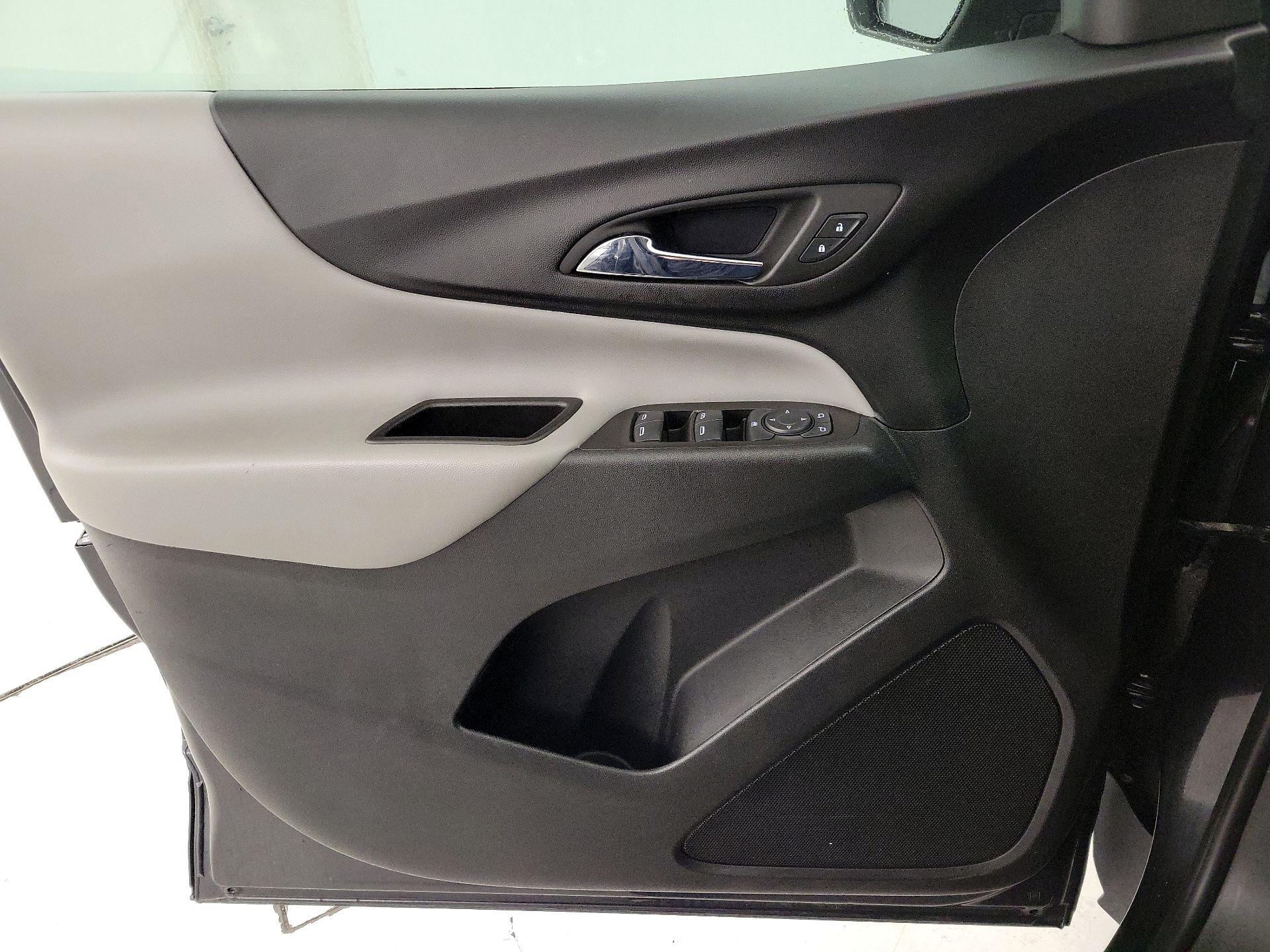 Thumbnail: 2022 Chevrolet Equinox - 12