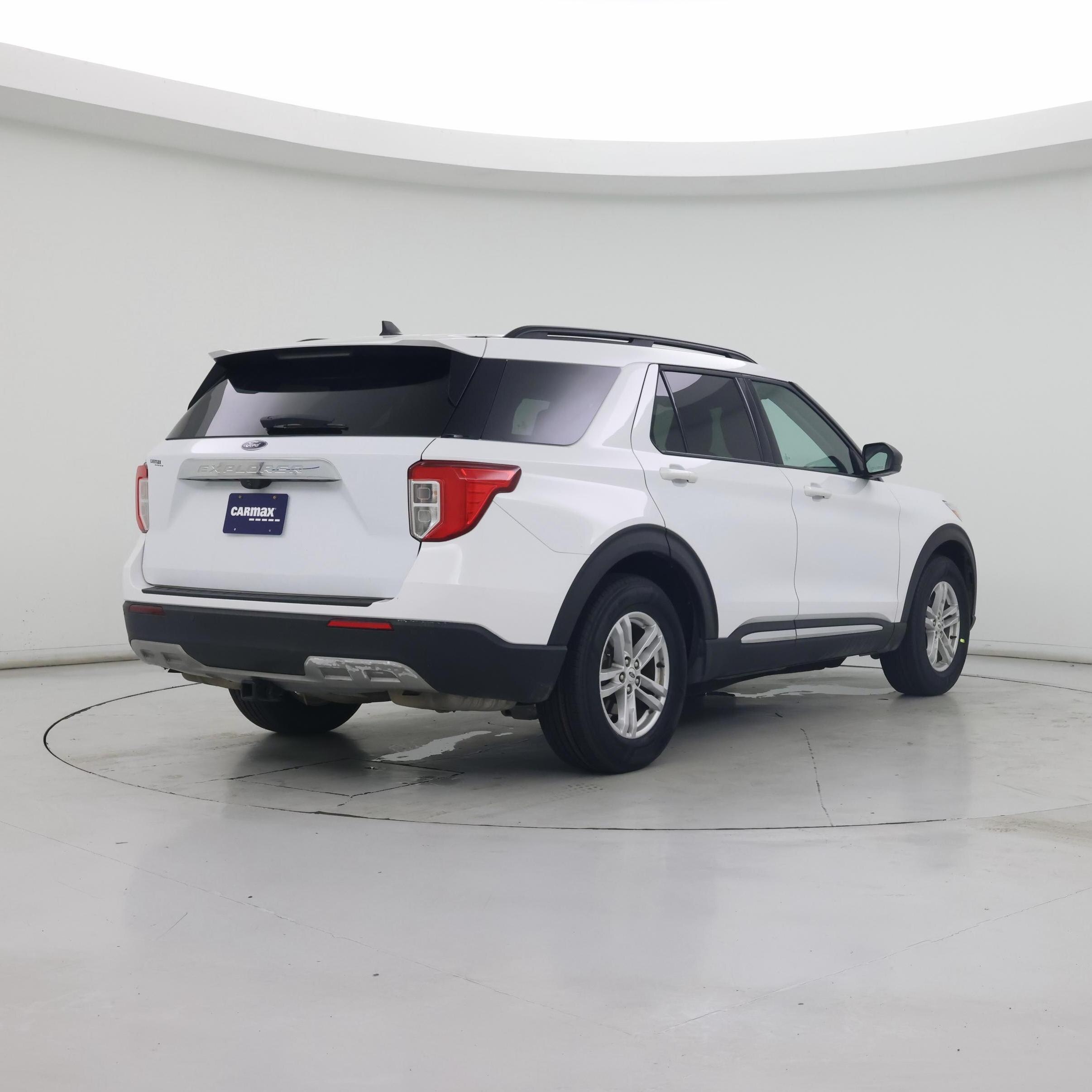Thumbnail: 2021 Ford Explorer - 8