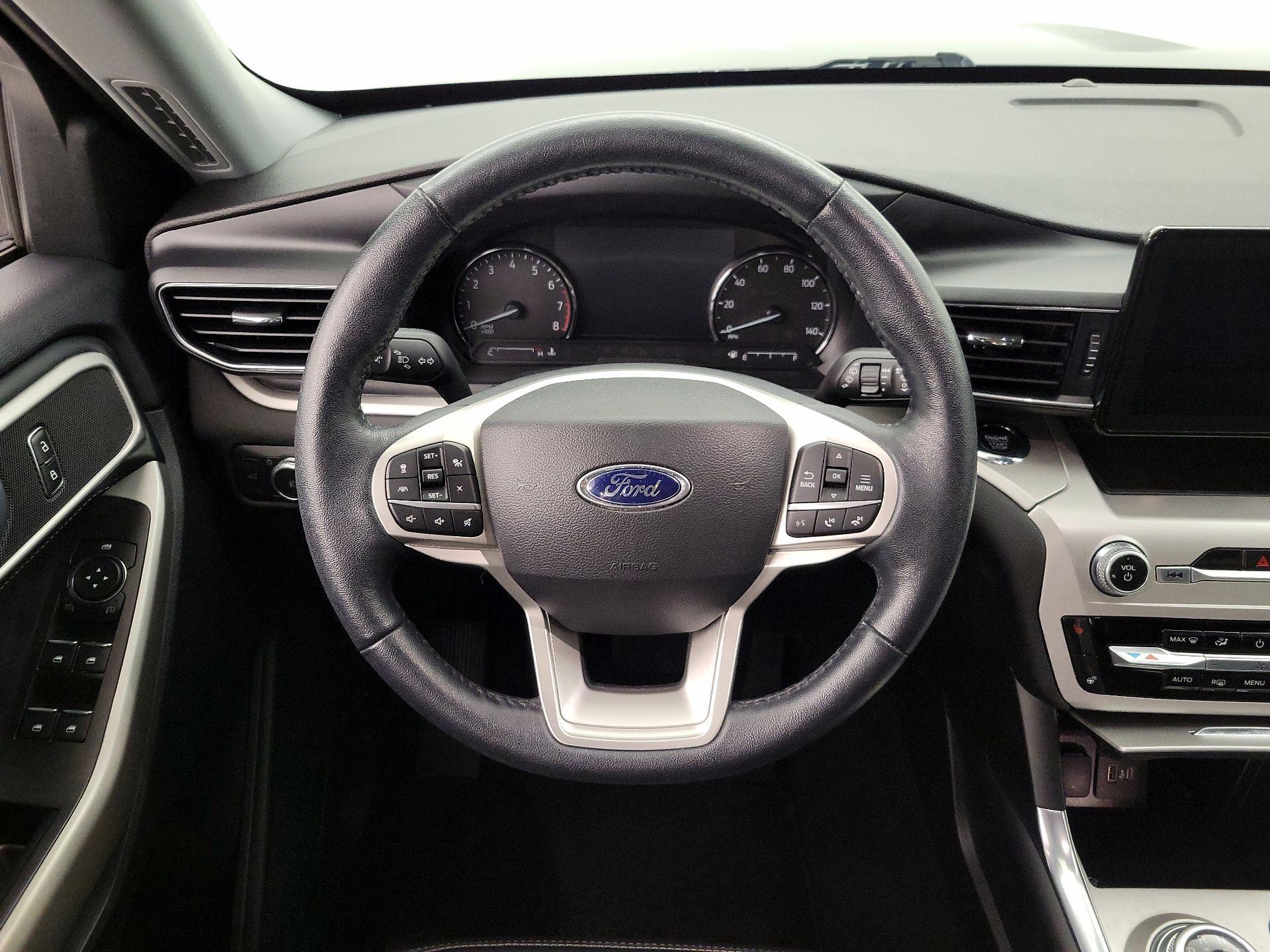 Thumbnail: 2022 Ford Explorer - 10