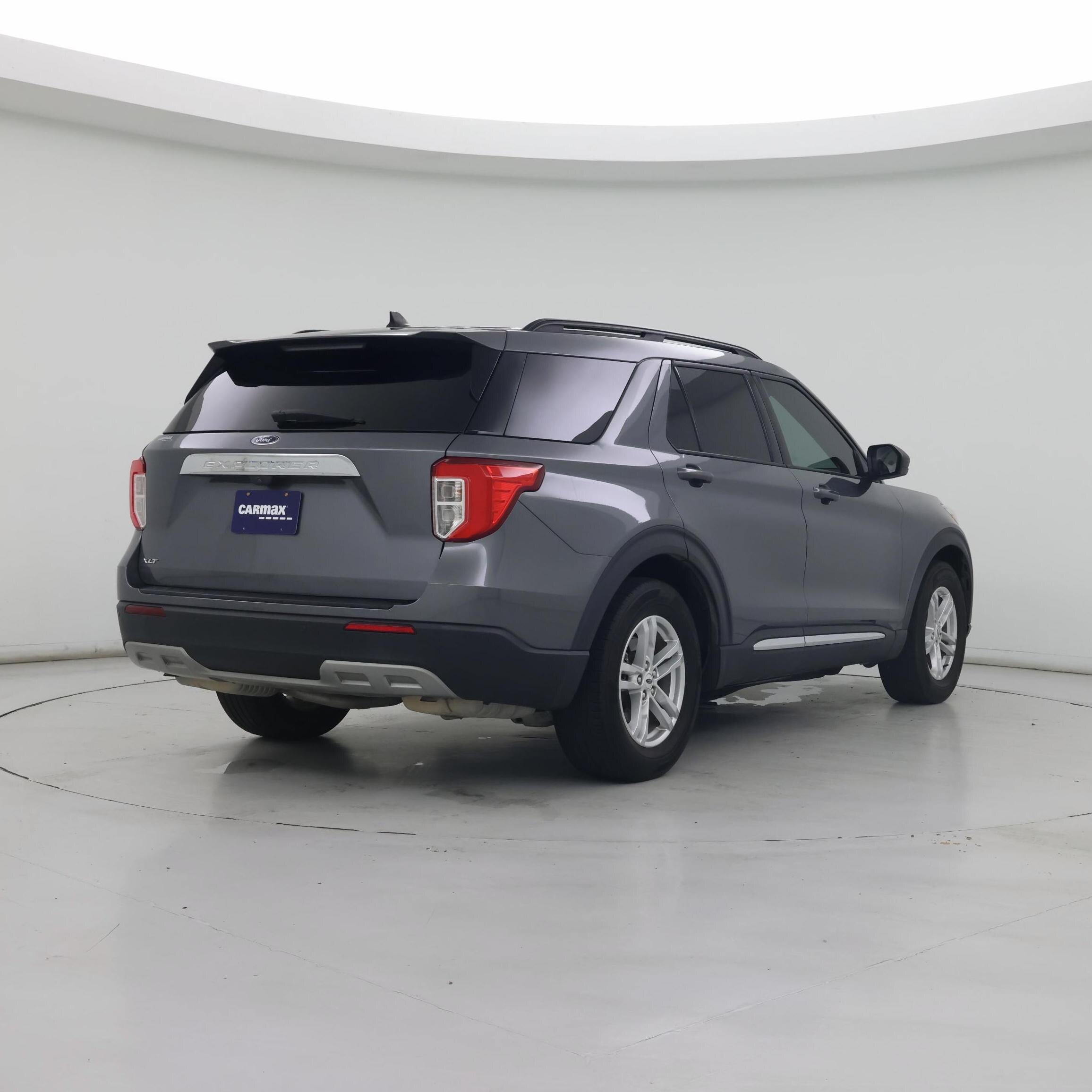 Thumbnail: 2022 Ford Explorer - 8