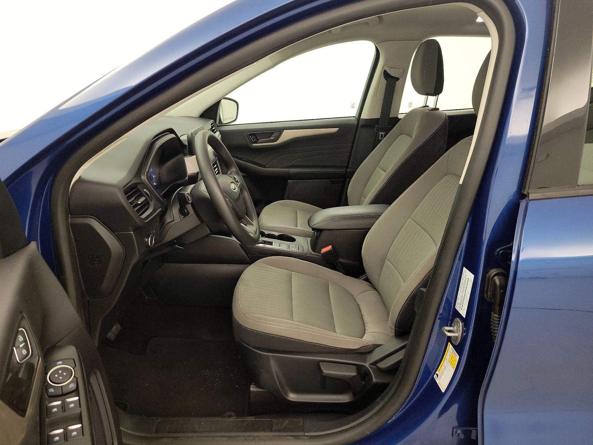 Thumbnail: 2022 Ford Escape - 11