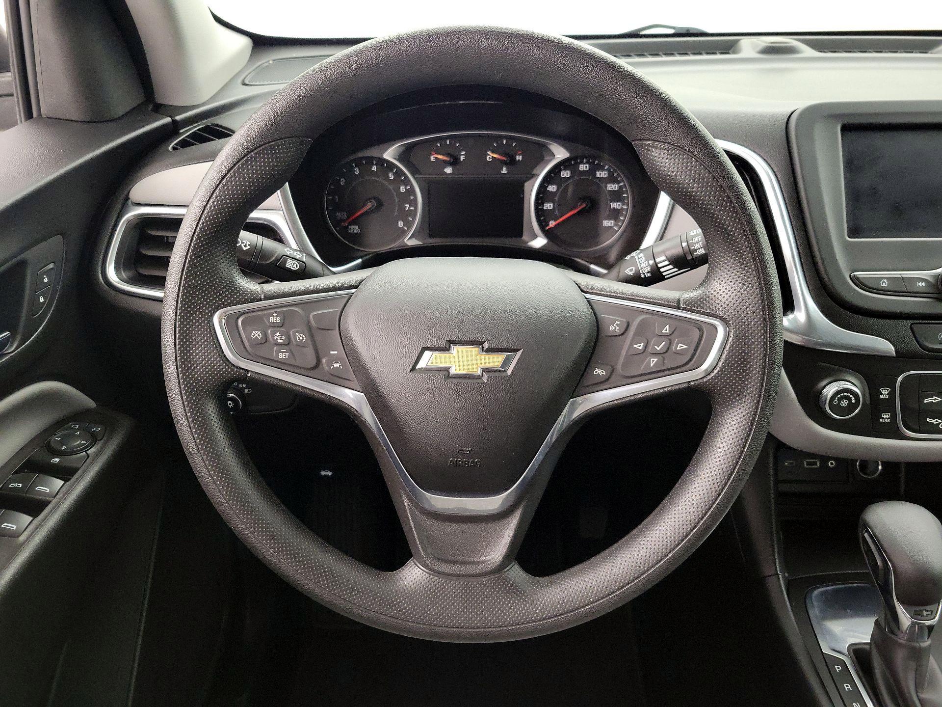 Thumbnail: 2022 Chevrolet Equinox - 10