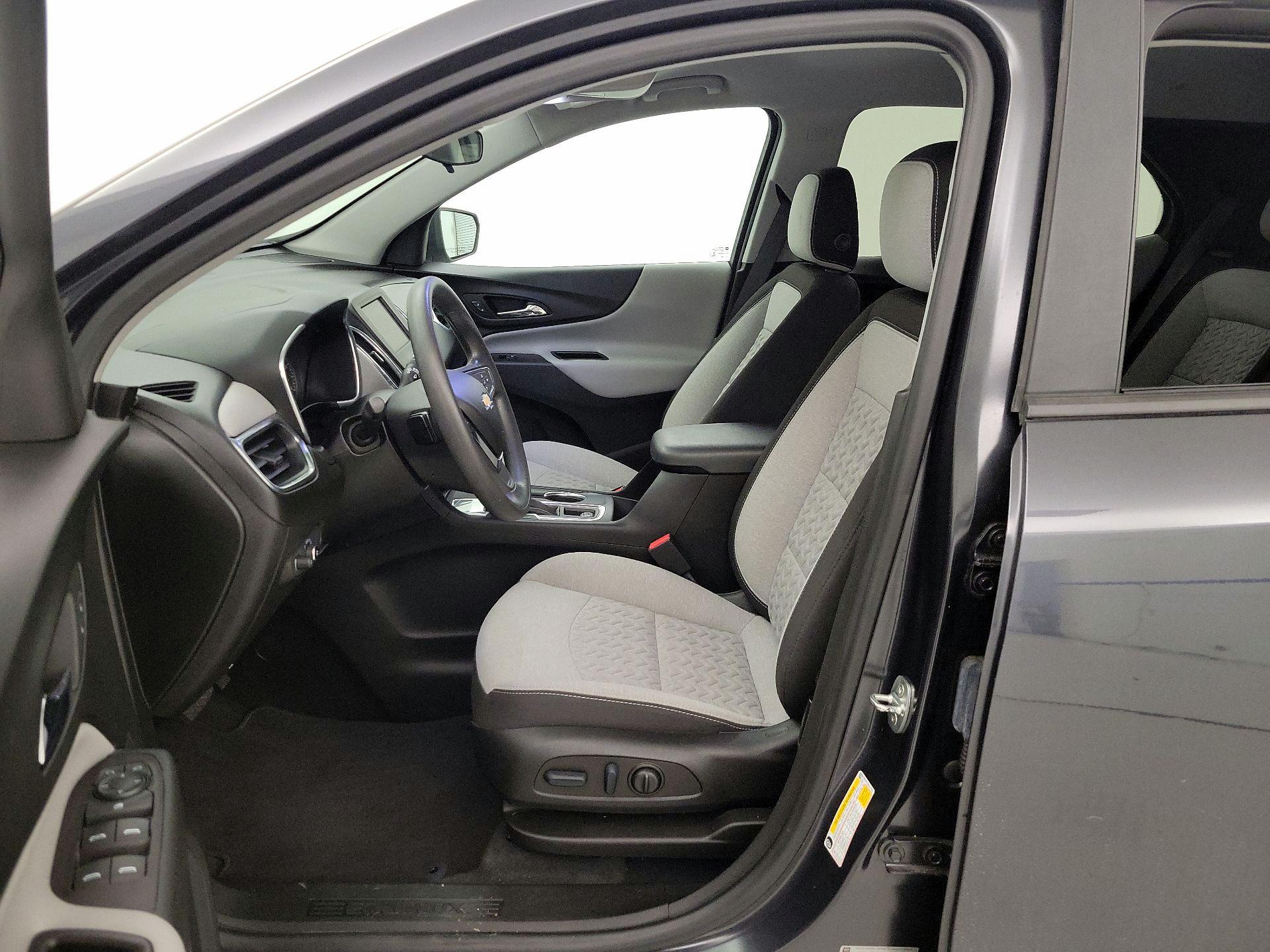 Thumbnail: 2022 Chevrolet Equinox - 11
