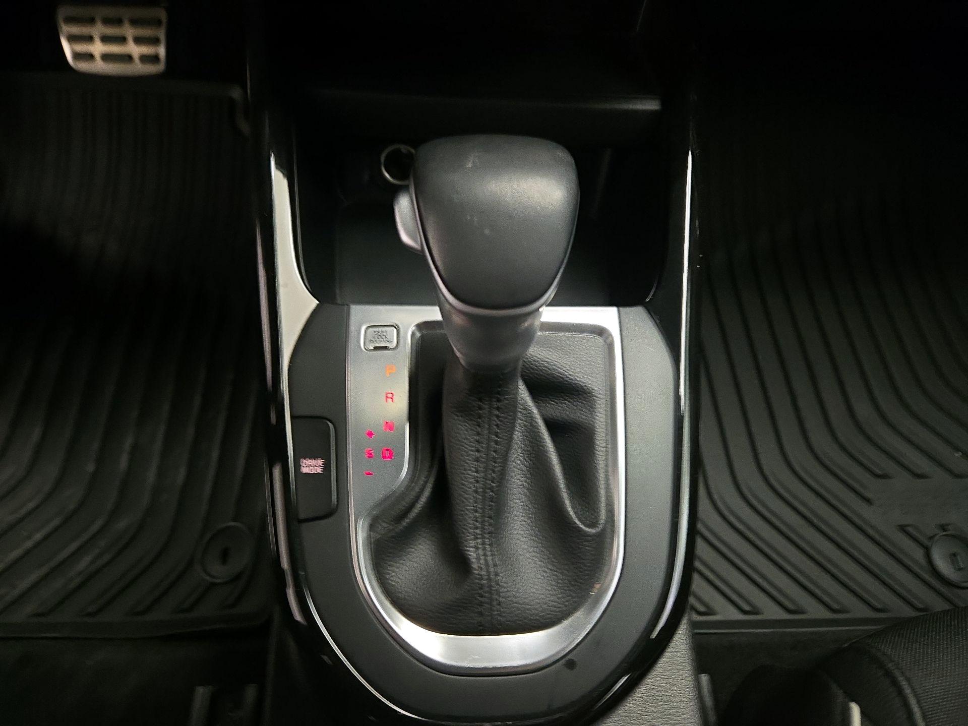 Thumbnail: 2021 Kia Forte - 16