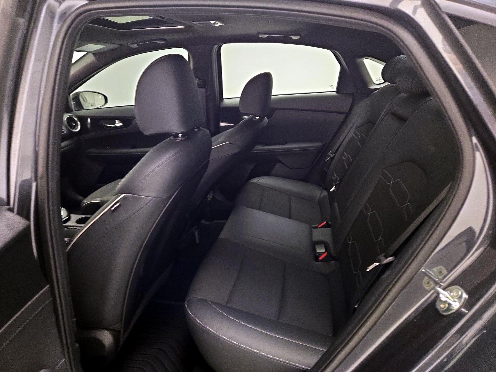 Thumbnail: 2021 Kia Forte - 19