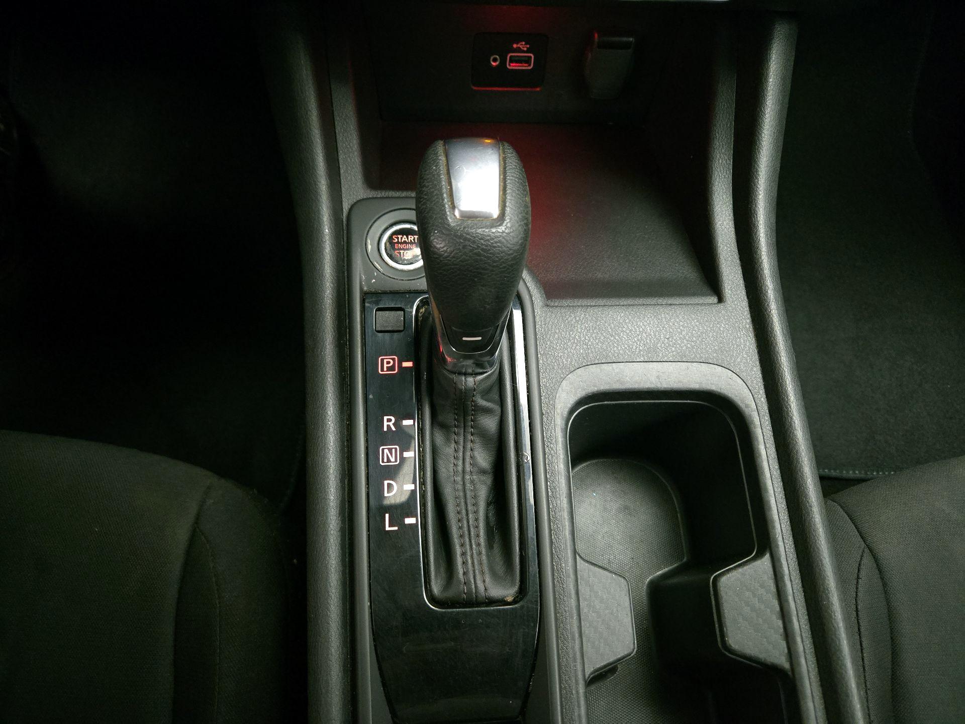 Thumbnail: 2021 Nissan Sentra - 17