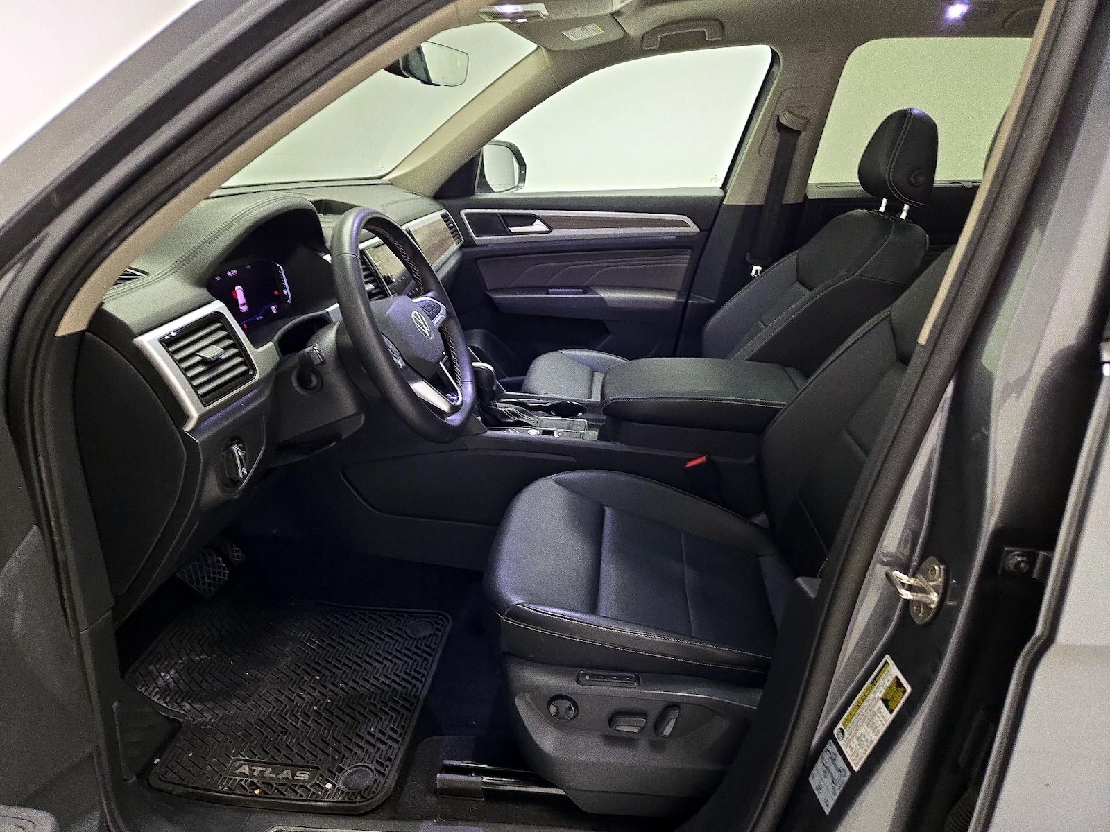 2021 Volkswagen Atlas SEL - Photo 12