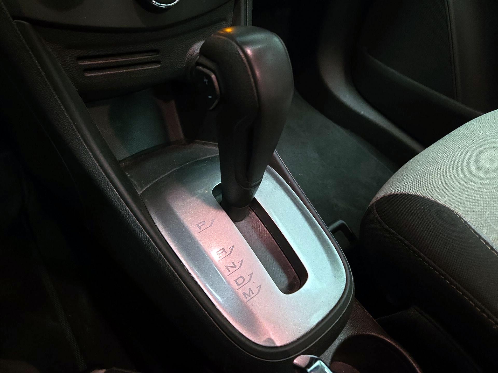 Thumbnail: 2016 Chevrolet Trax - 17
