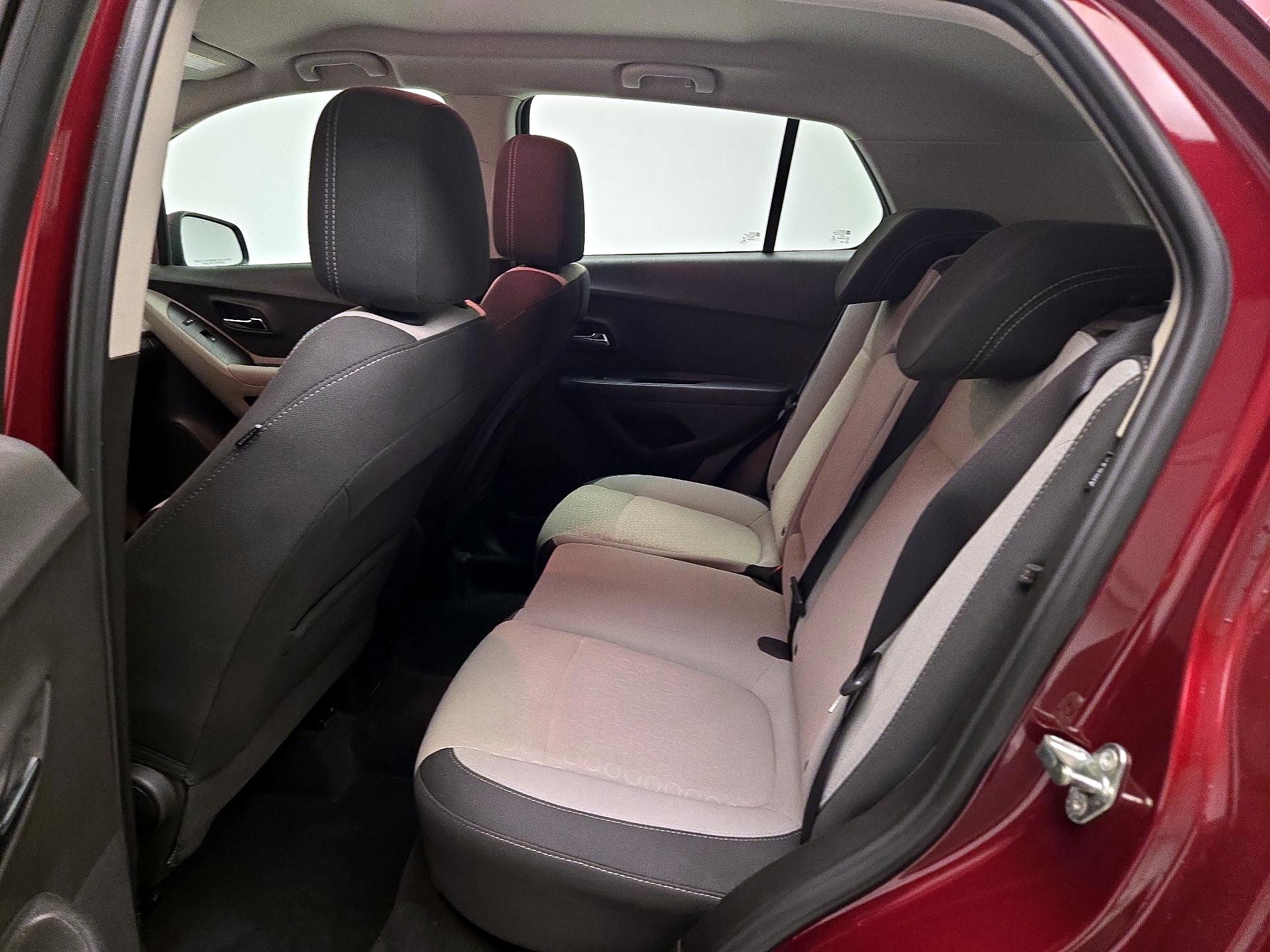 Thumbnail: 2016 Chevrolet Trax - 19