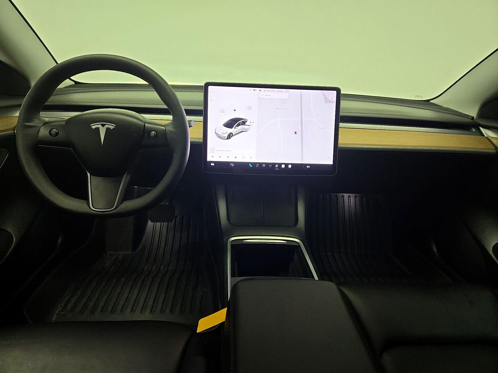 Thumbnail: 2021 Tesla Model 3 - 9