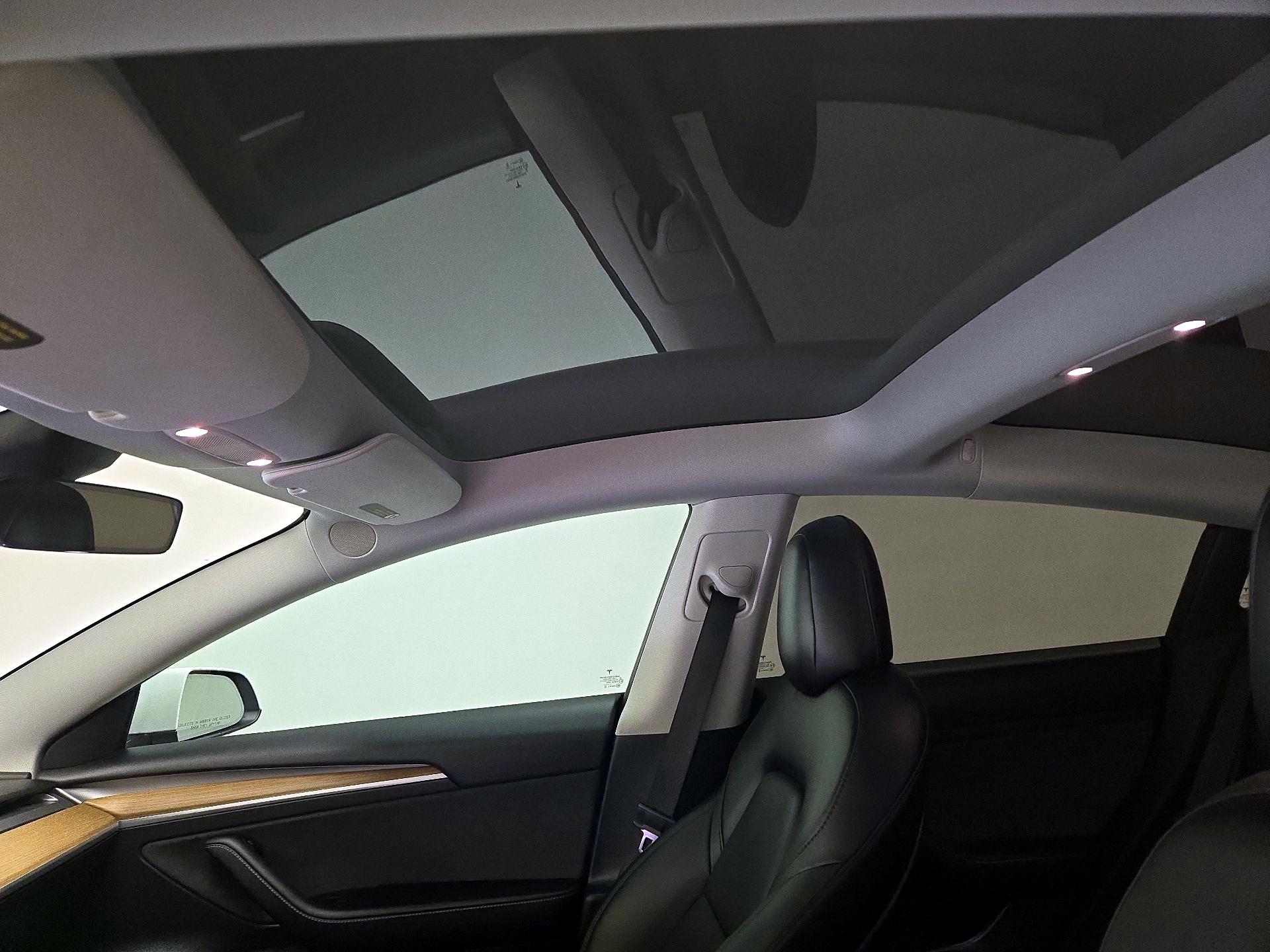 Thumbnail: 2021 Tesla Model 3 - 18