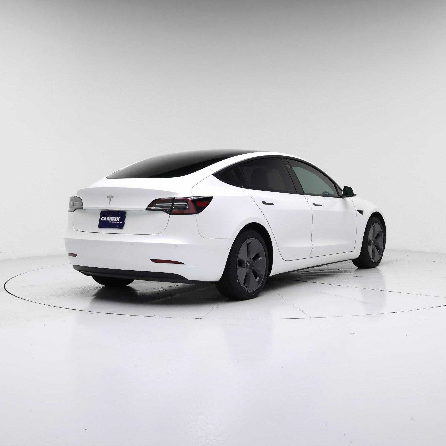 Thumbnail: 2021 Tesla Model 3 - 8