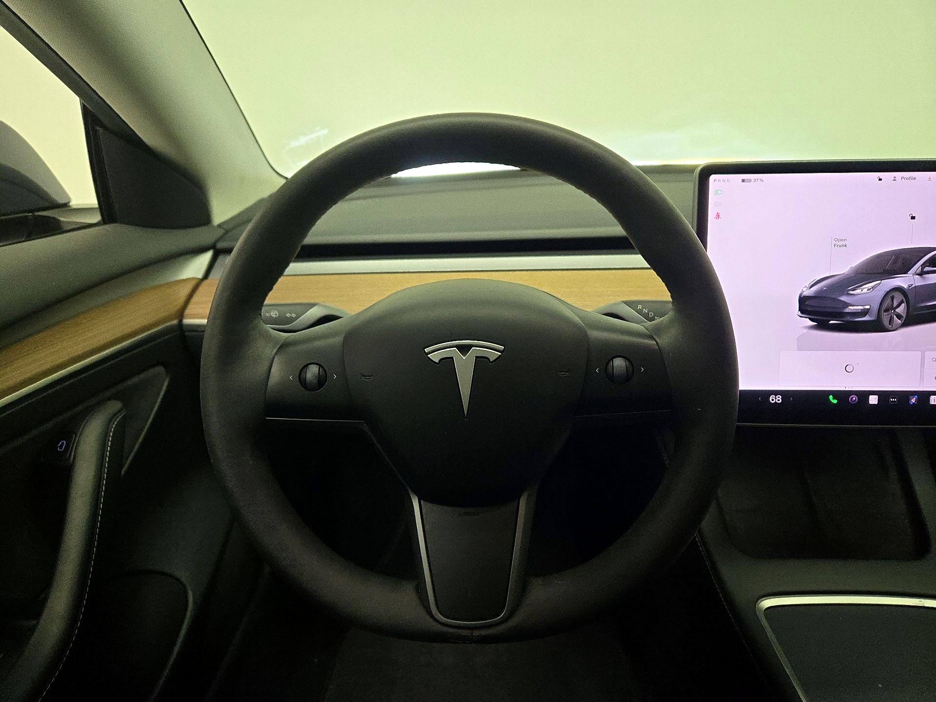 Thumbnail: 2023 Tesla Model 3 - 10