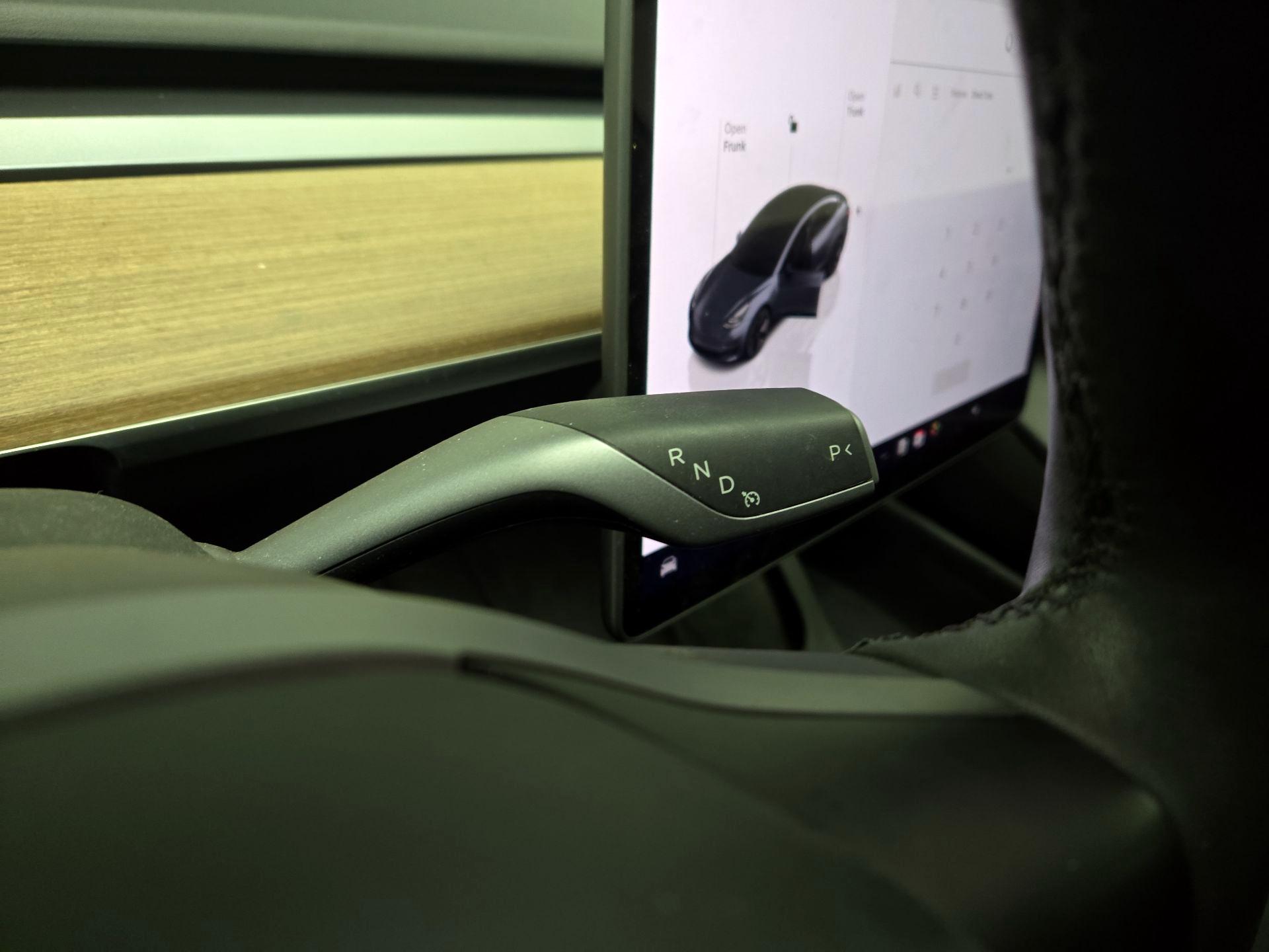 Thumbnail: 2023 Tesla Model 3 - 17