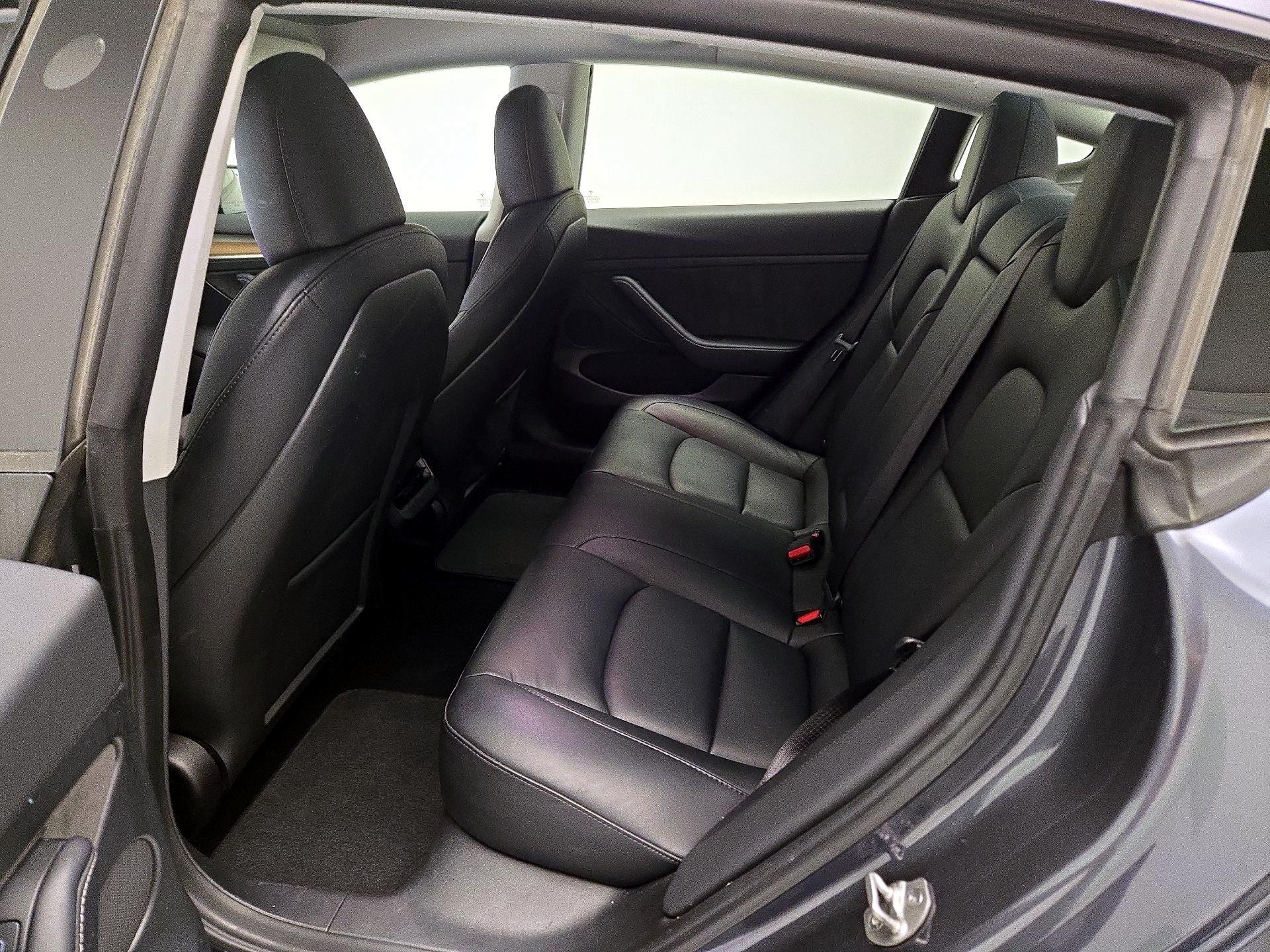 Thumbnail: 2023 Tesla Model 3 - 19