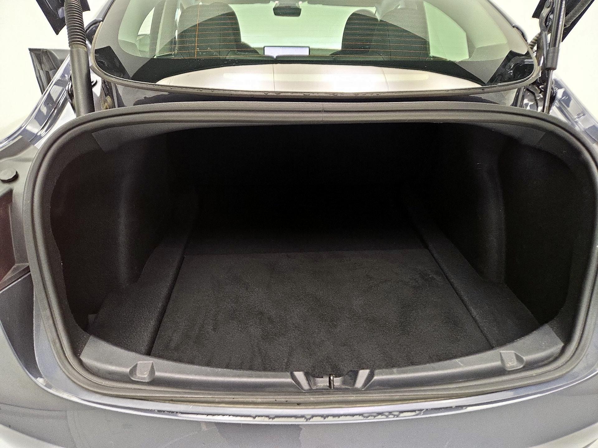 Thumbnail: 2023 Tesla Model 3 - 20