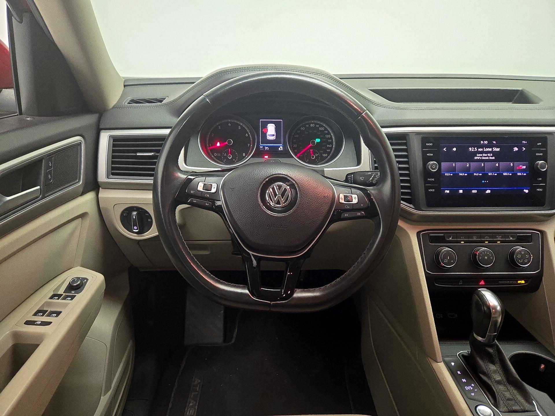 Thumbnail: 2018 Volkswagen Atlas - 10