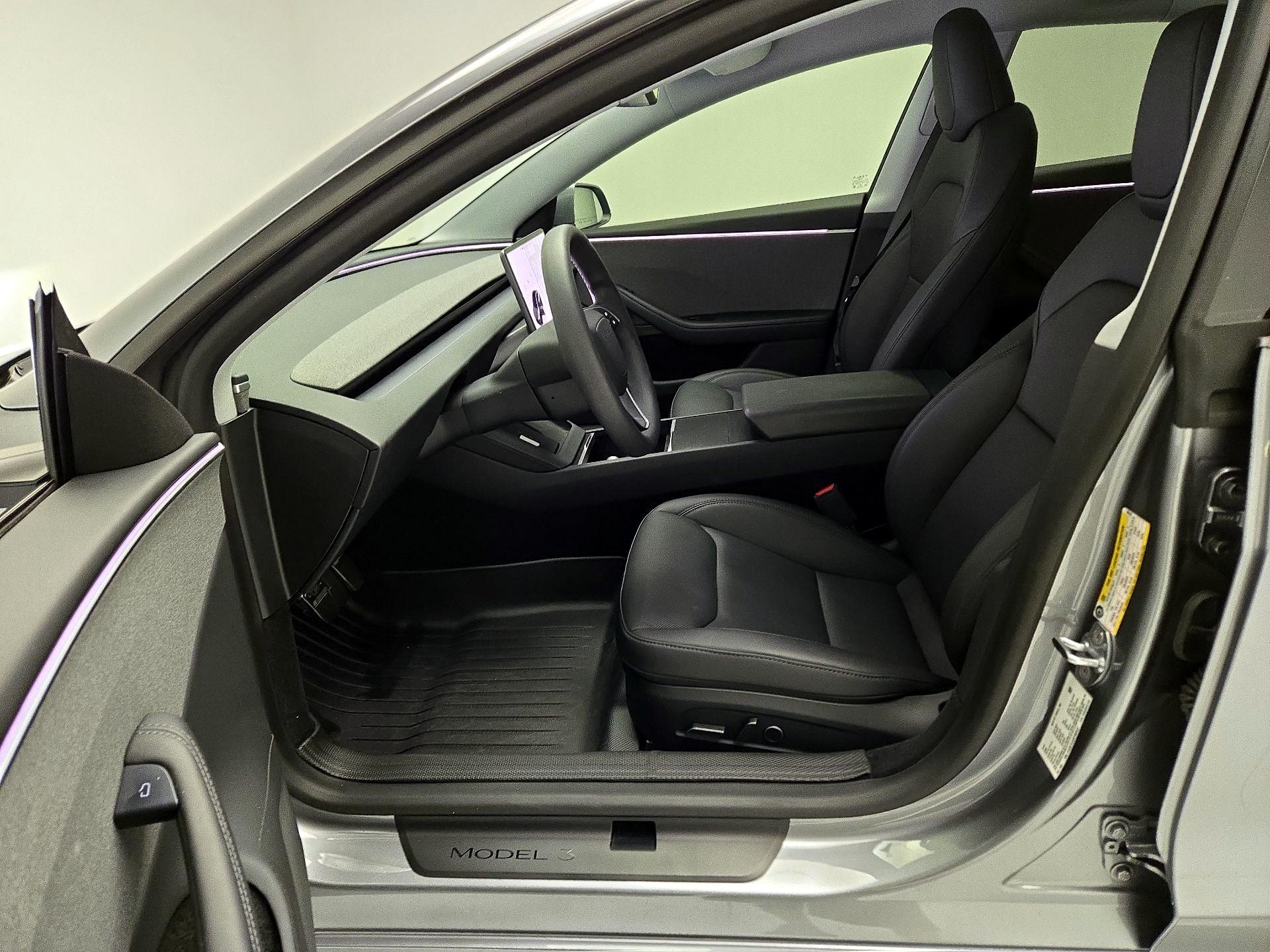 Thumbnail: 2025 Tesla Model 3 - 11