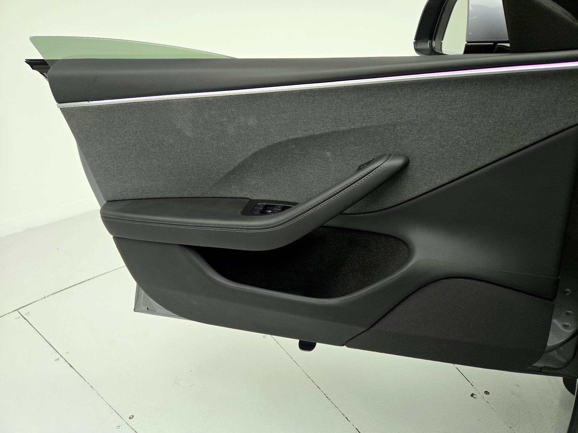 Thumbnail: 2025 Tesla Model 3 - 12