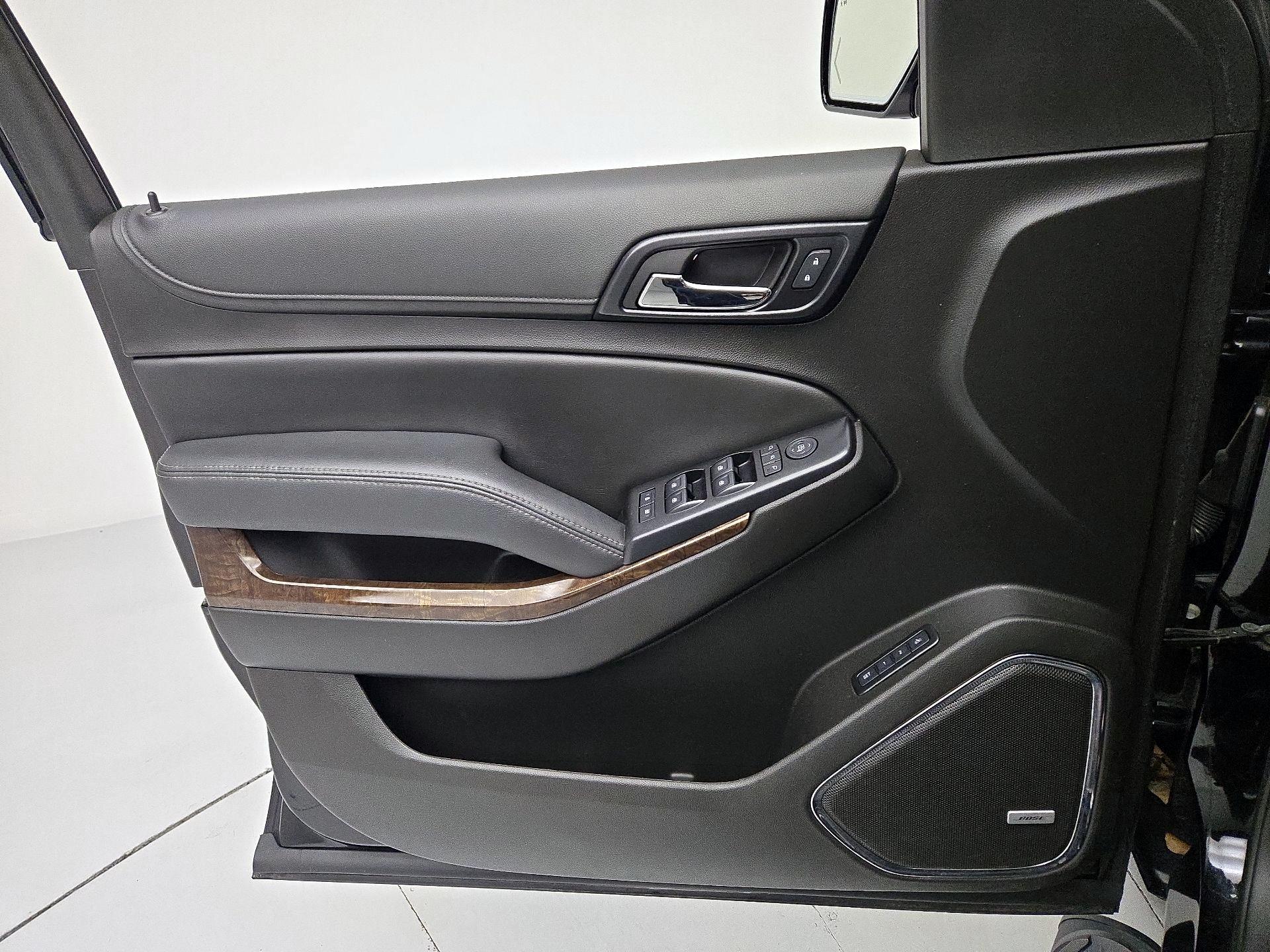 Thumbnail: 2017 Chevrolet Tahoe - 12