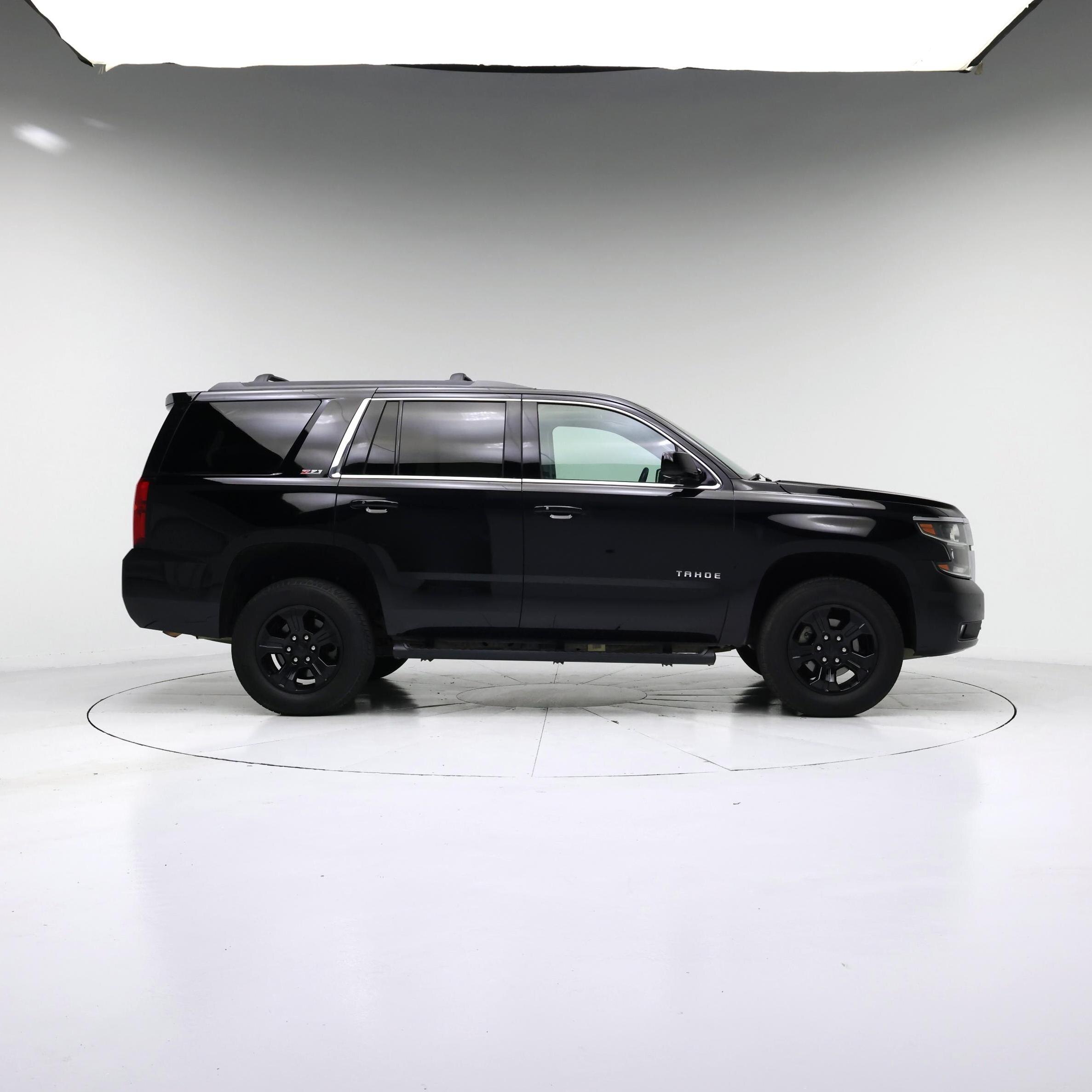 Thumbnail: 2017 Chevrolet Tahoe - 7