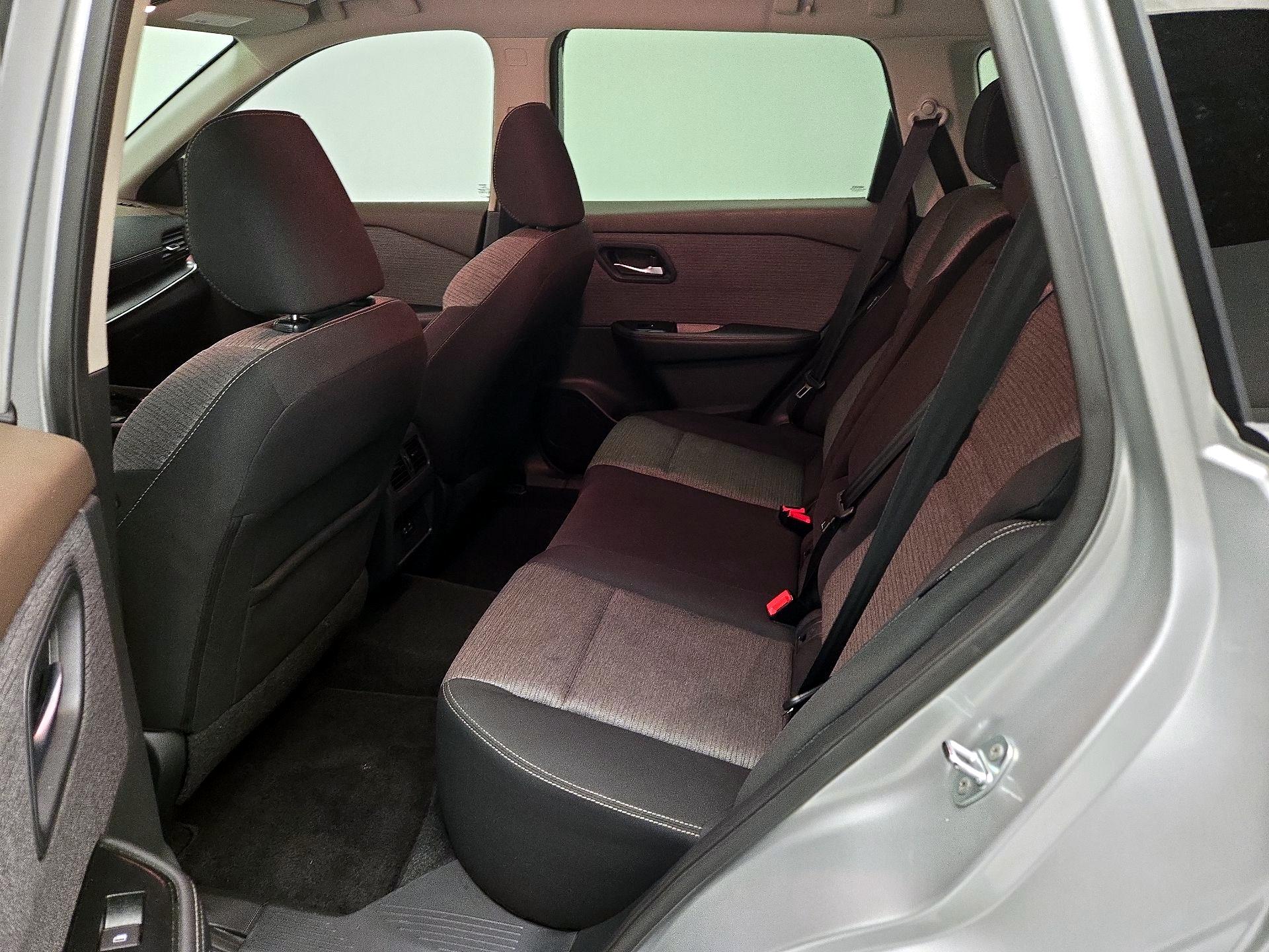 Thumbnail: 2022 Nissan Rogue - 19