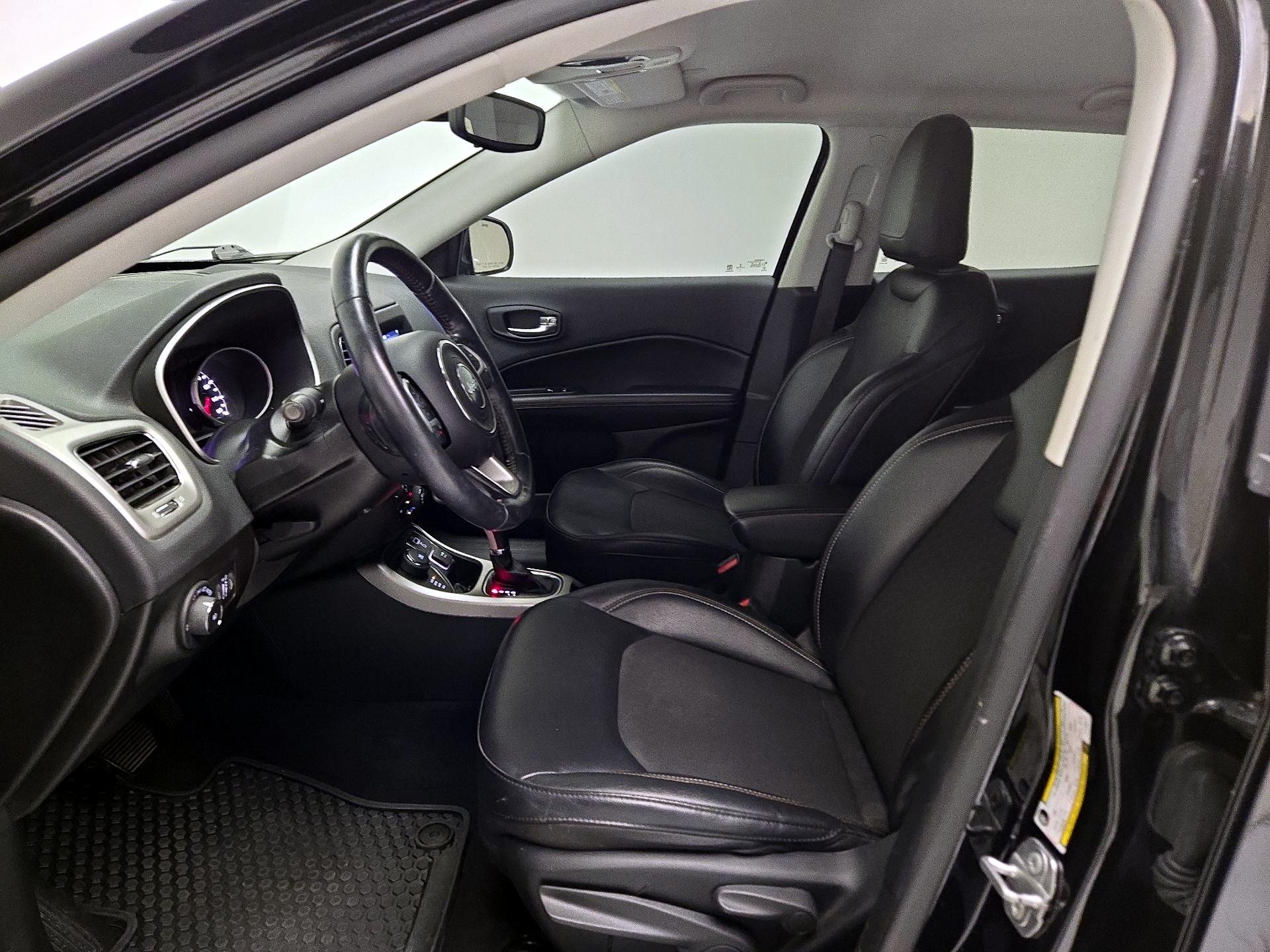 Thumbnail: 2020 Jeep Compass - 11